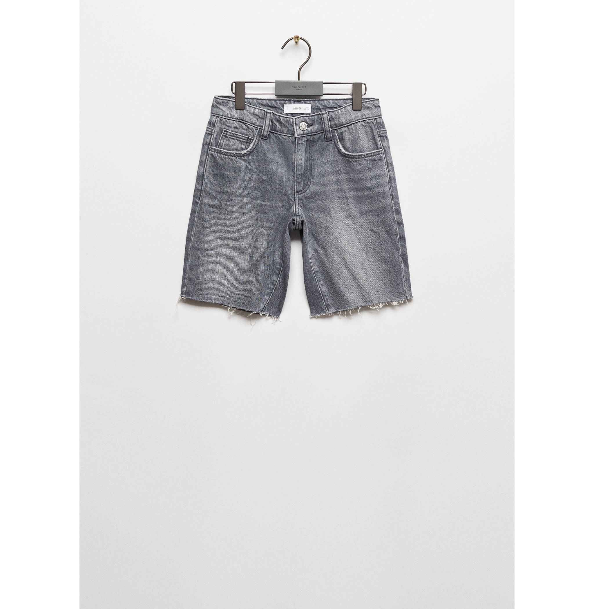 Frayed hem denim shorts - Article without model