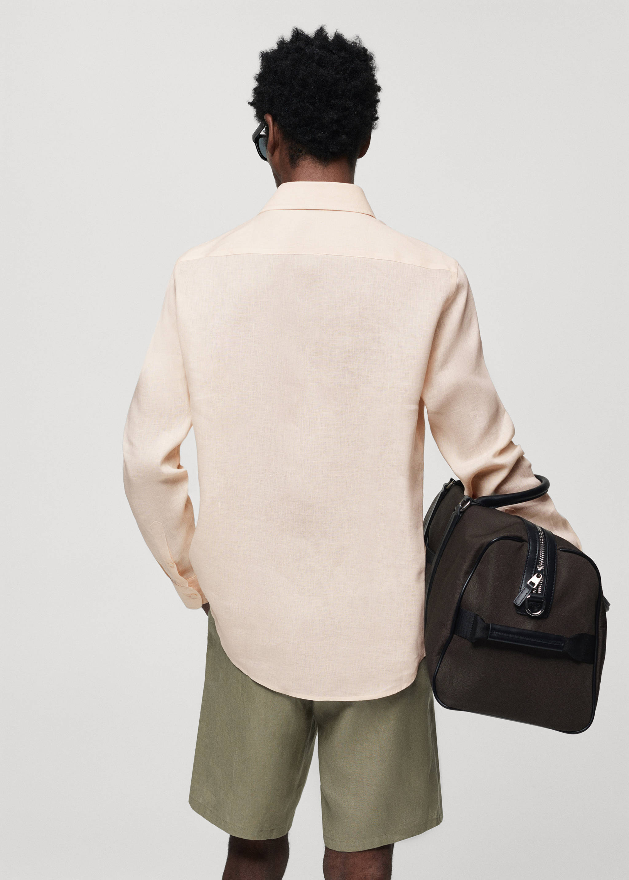 Regular-fit 100% linen shirt - Reverse of the article