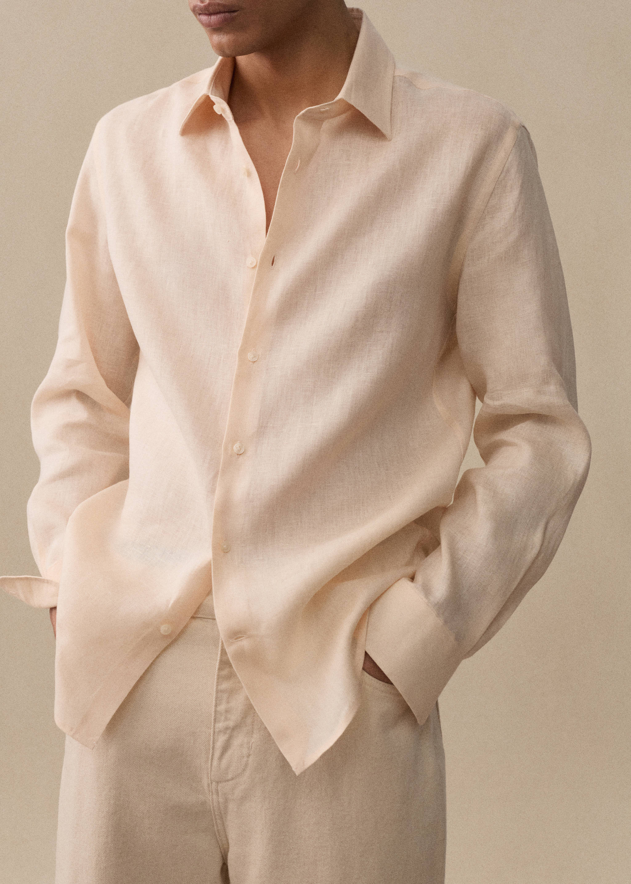 Regular-fit 100% linen shirt - Details of the article 5