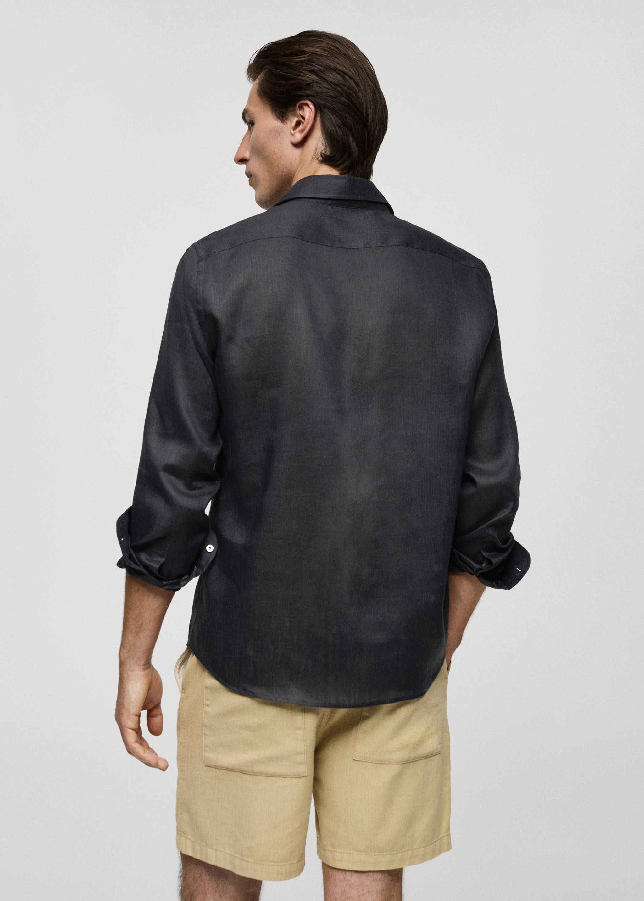Regular-fit 100% linen shirt - Reverse of the article
