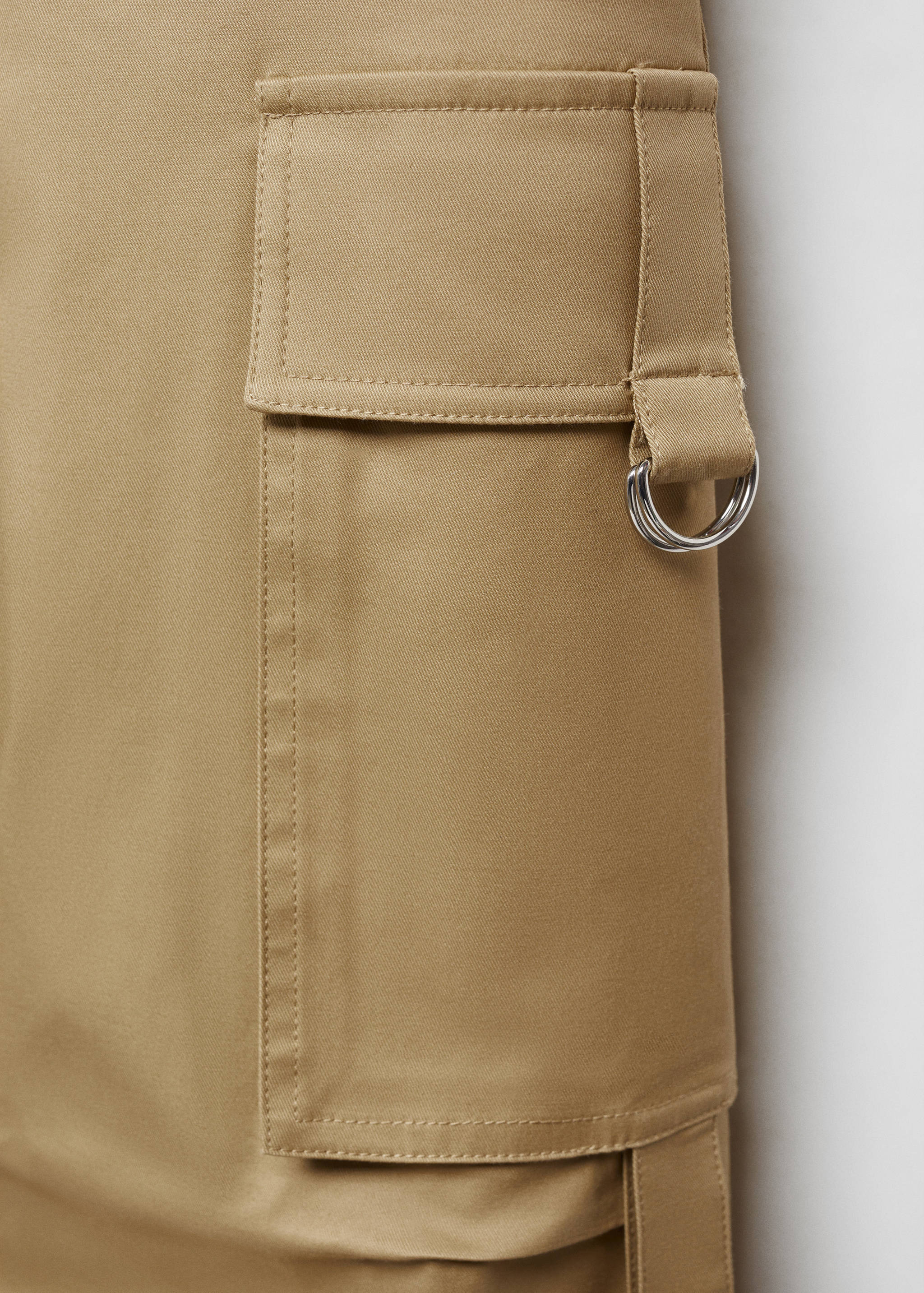 Schulterfreier Cargo-Jumpsuit - Detail des Artikels 8