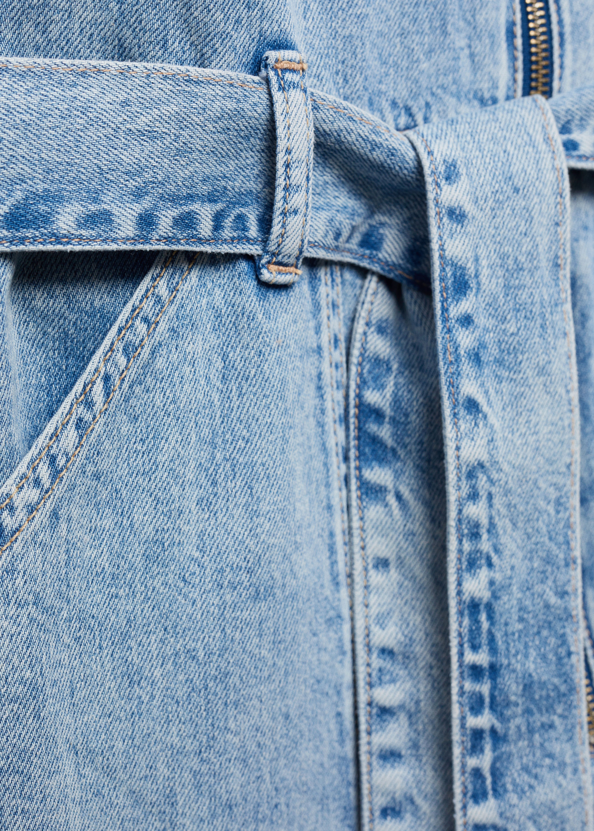 Short-sleeved denim jumpsuit - Details of the article 8