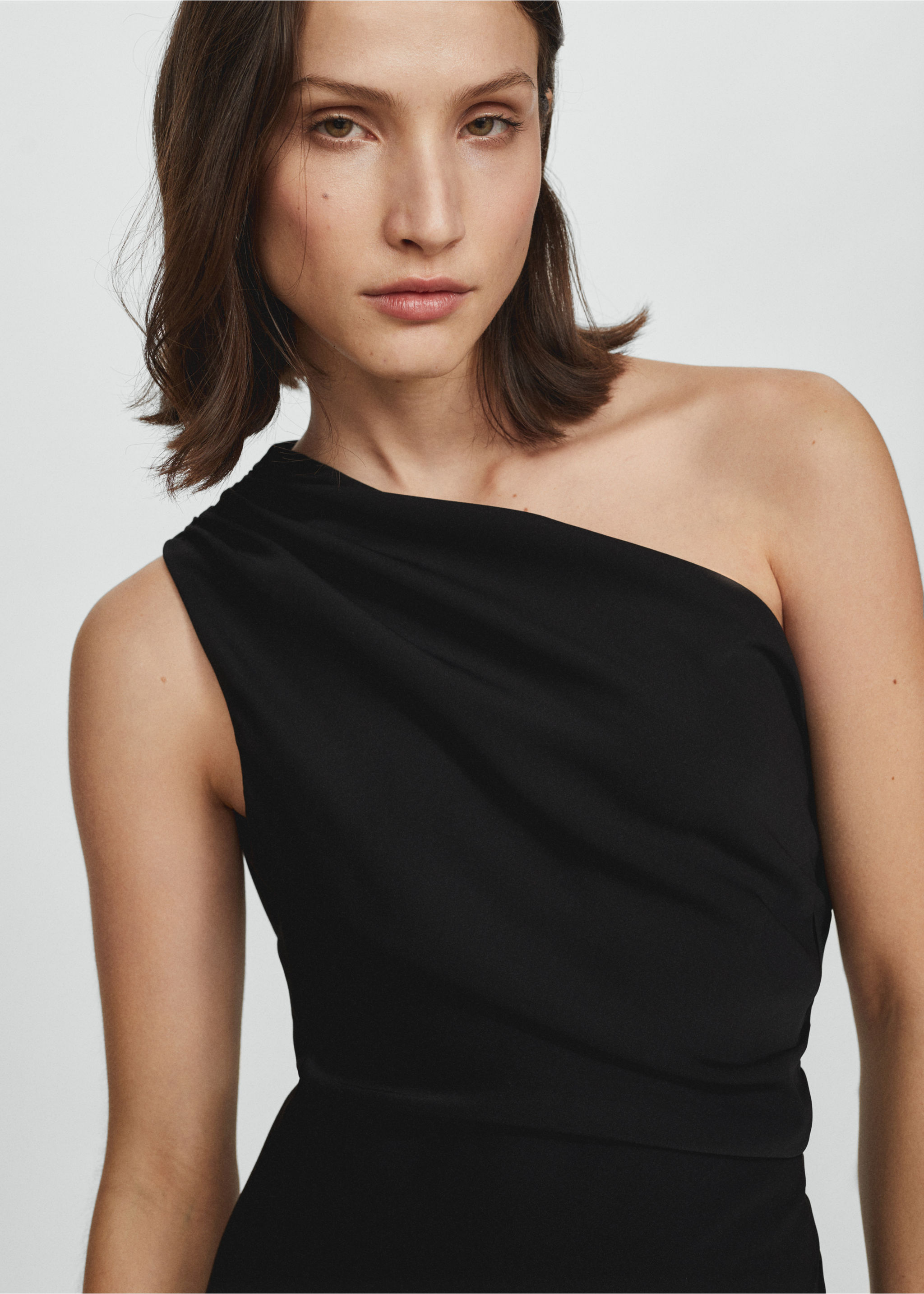 Robe asymétrique ouverture latérale - Détail de l'article 1