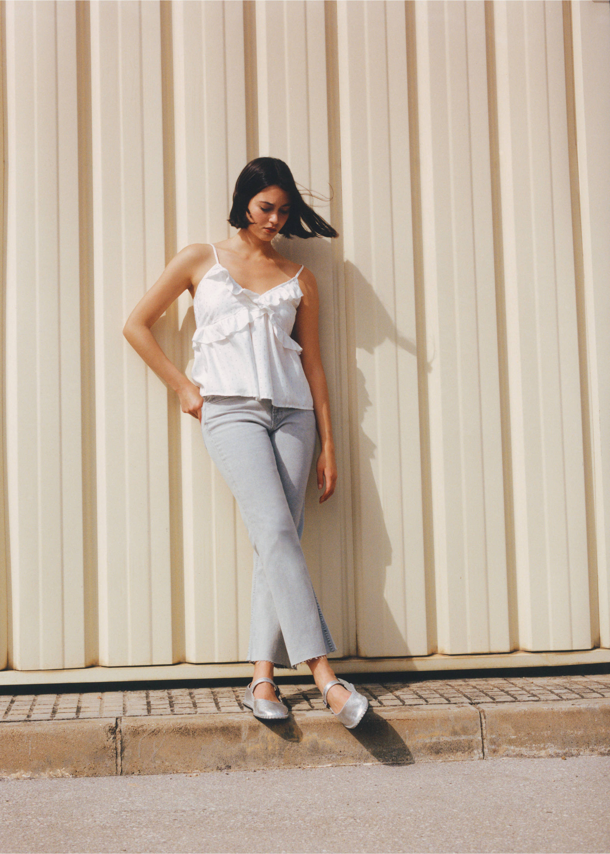 Metallic strip ballerinas - Details of the article 6, Silver. Ref: 67096337-00.