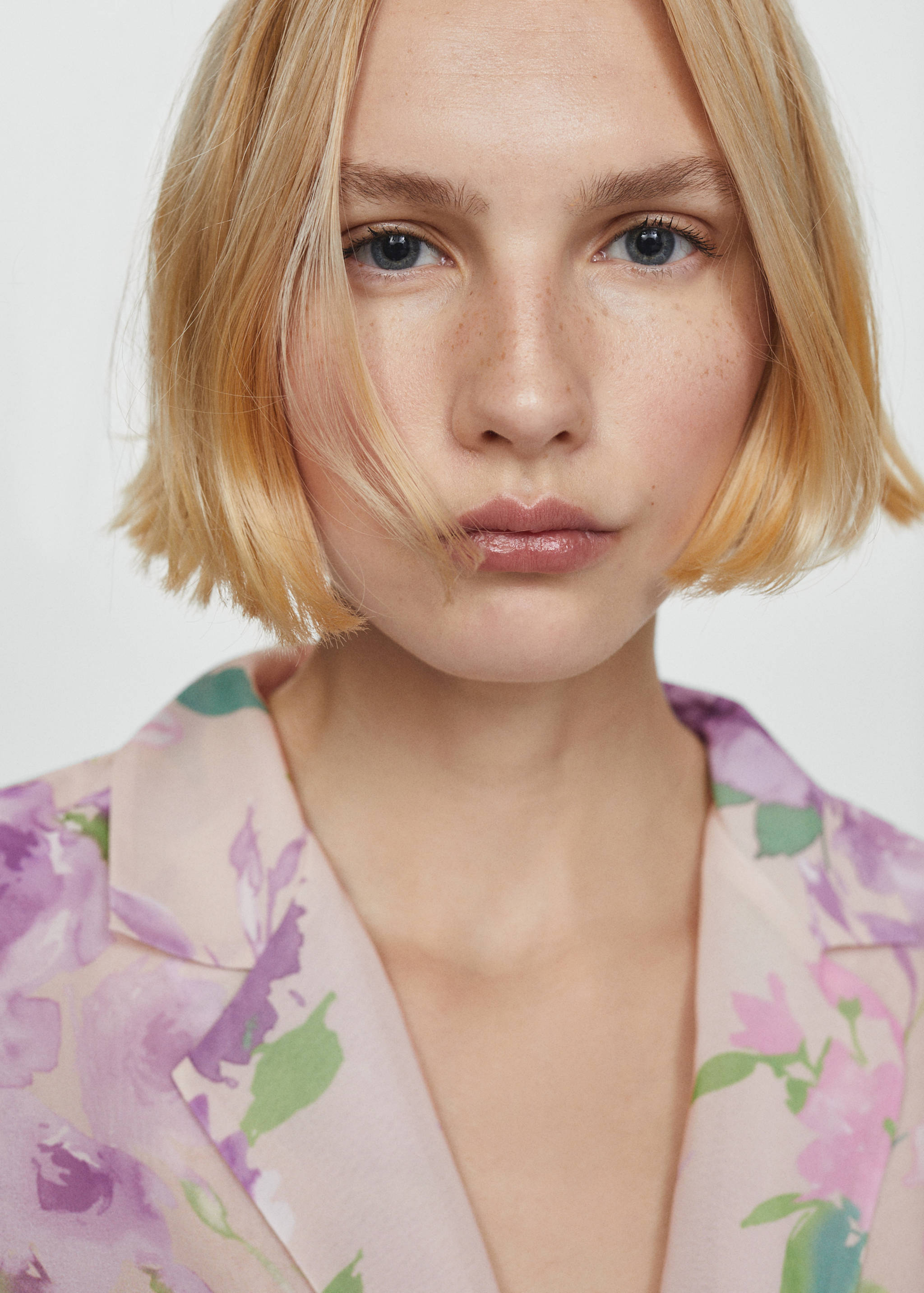 Blouse cache-cœur en imprimé fleuri - Détail de l'article 1