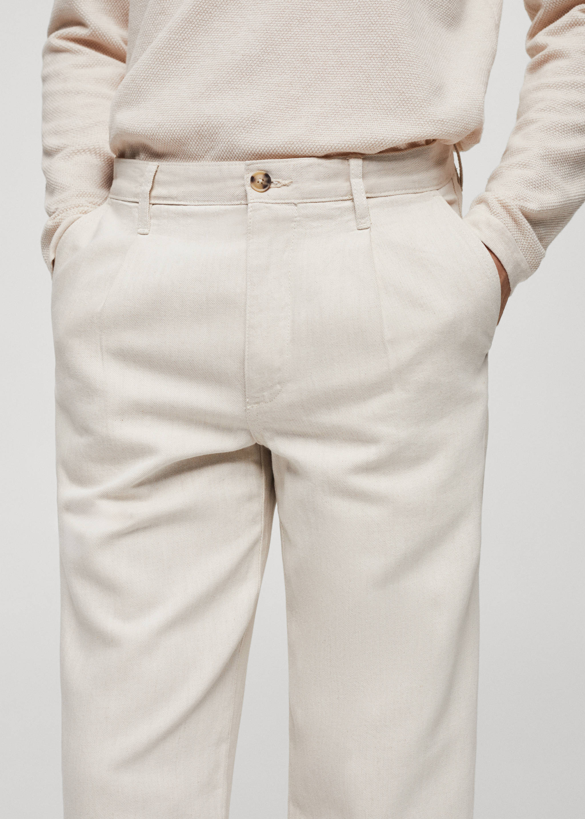 Relaxed-fit linen blend pleated jeans - Details of the article 1