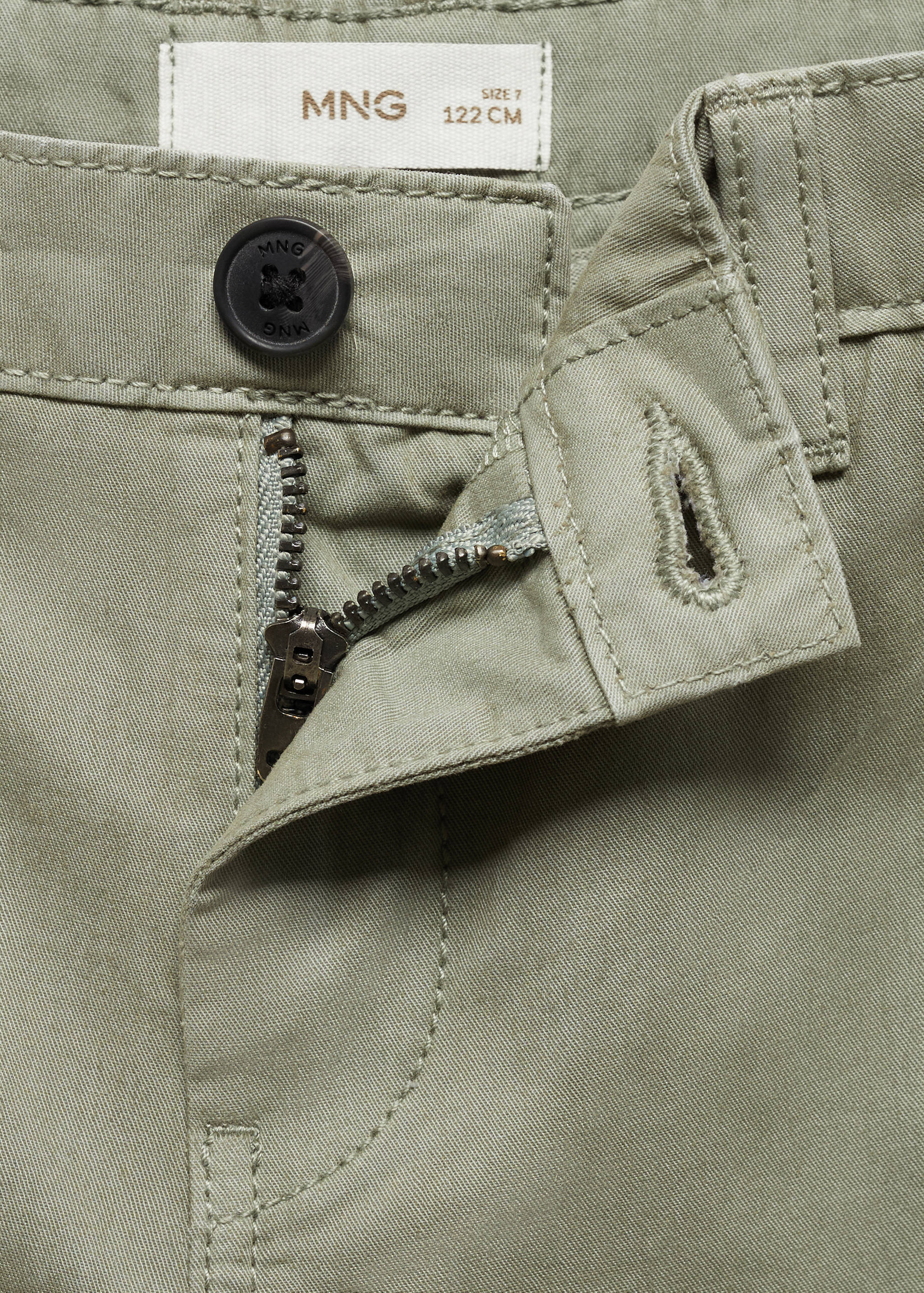 Slim-fit chino cotton bermuda shorts - Details of the article 8
