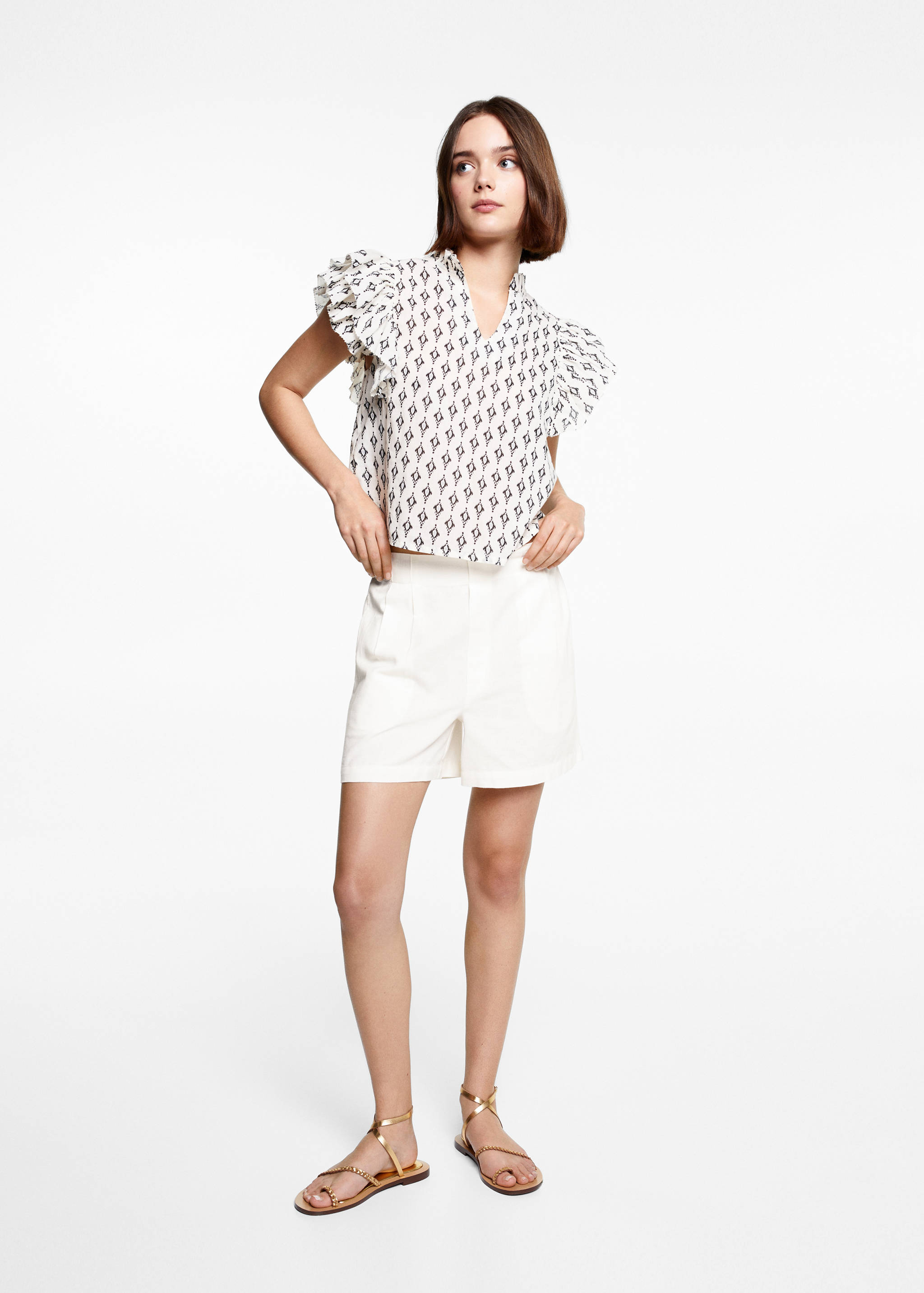 Pleated linen short - General plane