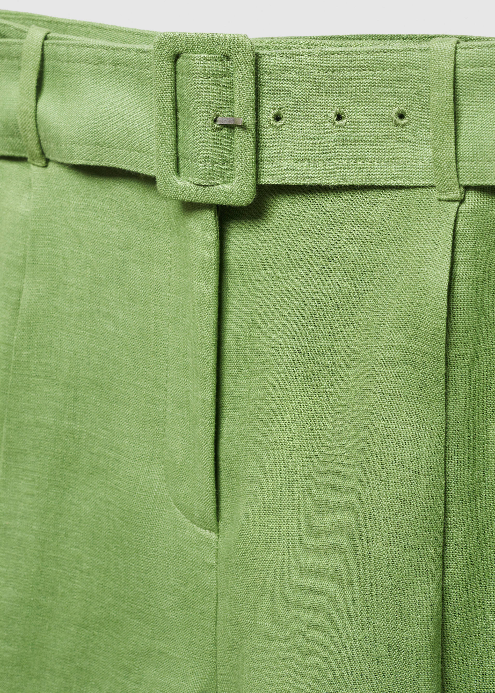 Leinen-Bermudashorts mit Gürtel - Detail des Artikels 8