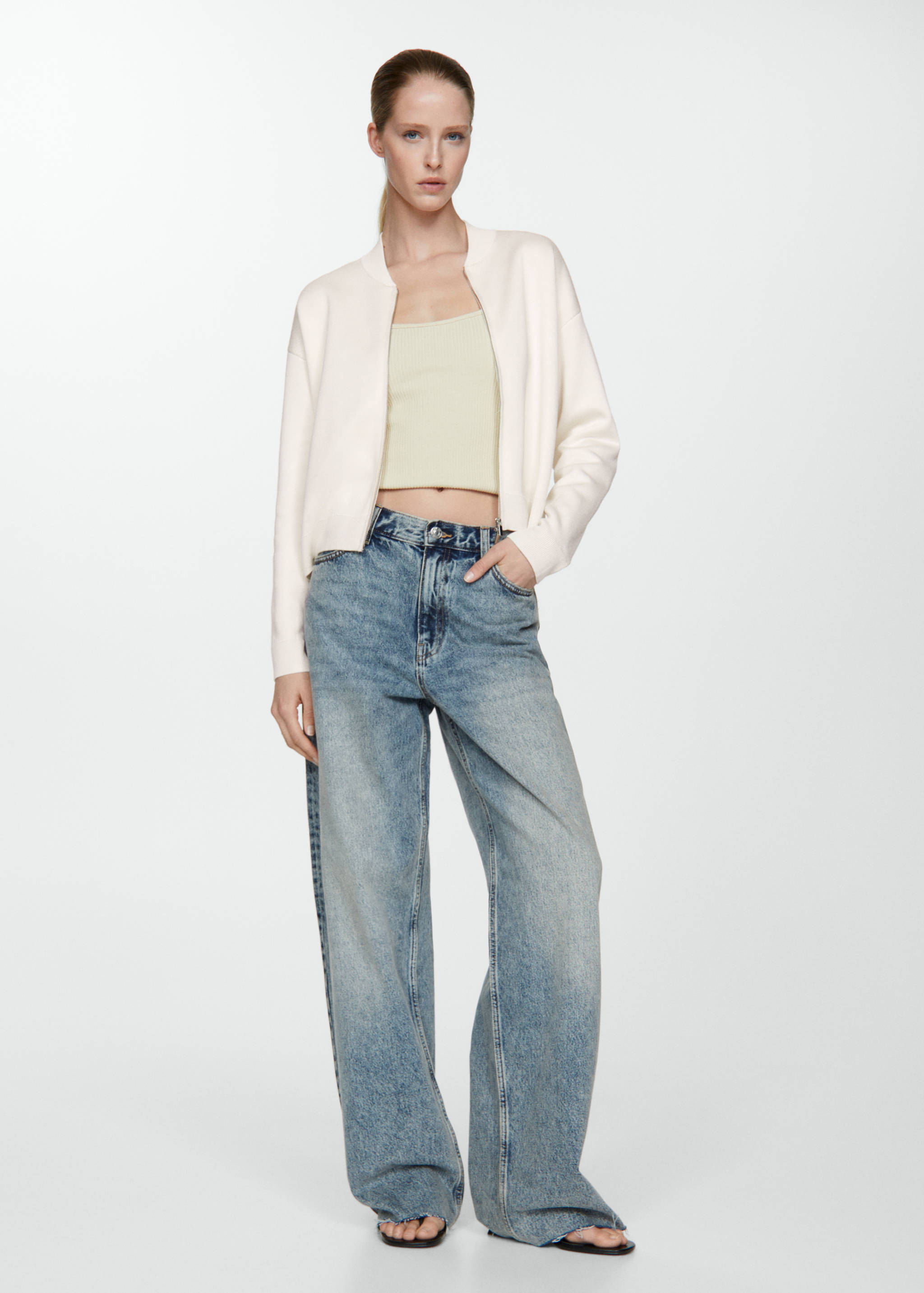 Zipped knit cardigan - General plane