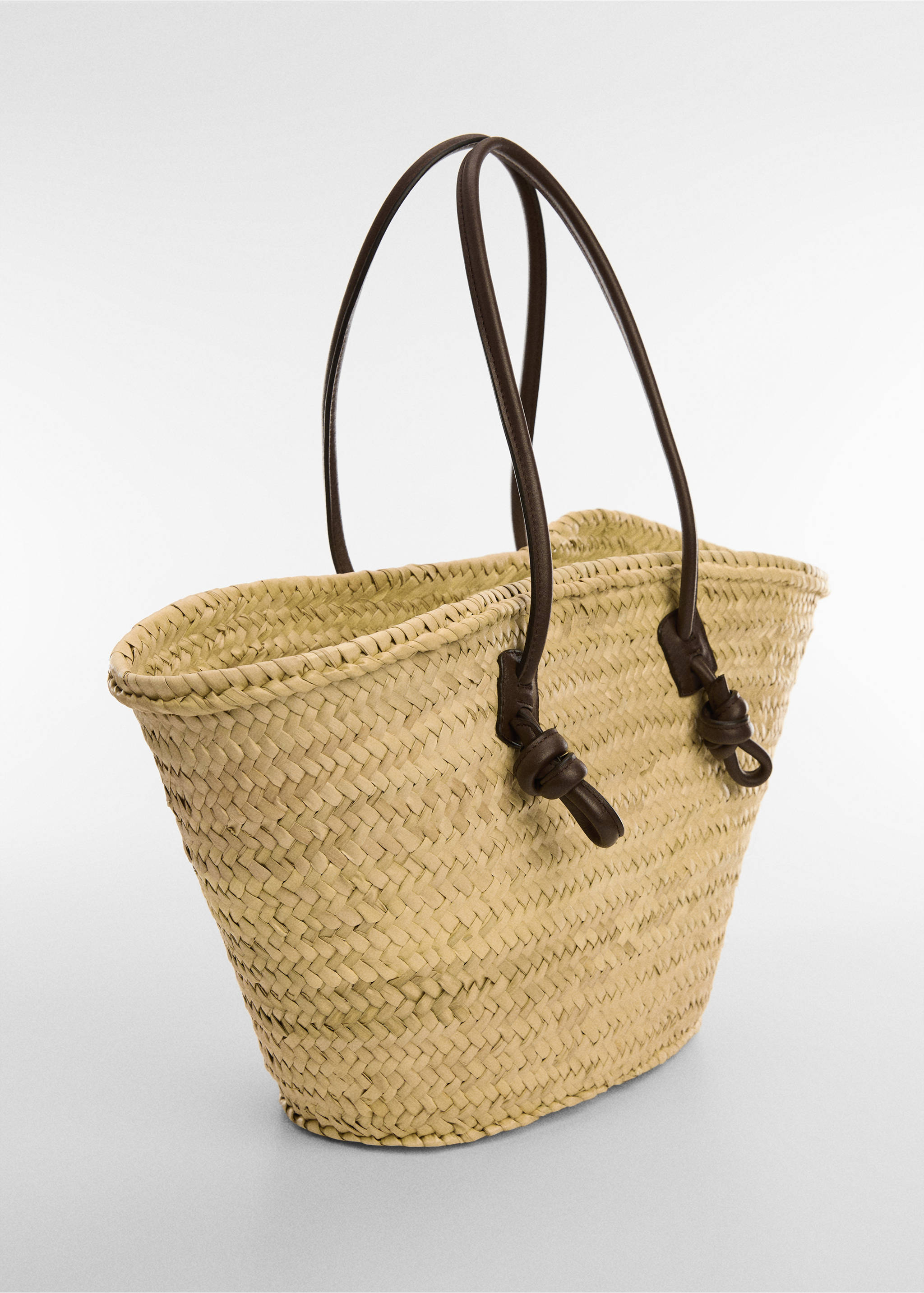 Leather basket bag - Medium plane, Chocolate. Ref: 67097130-00.