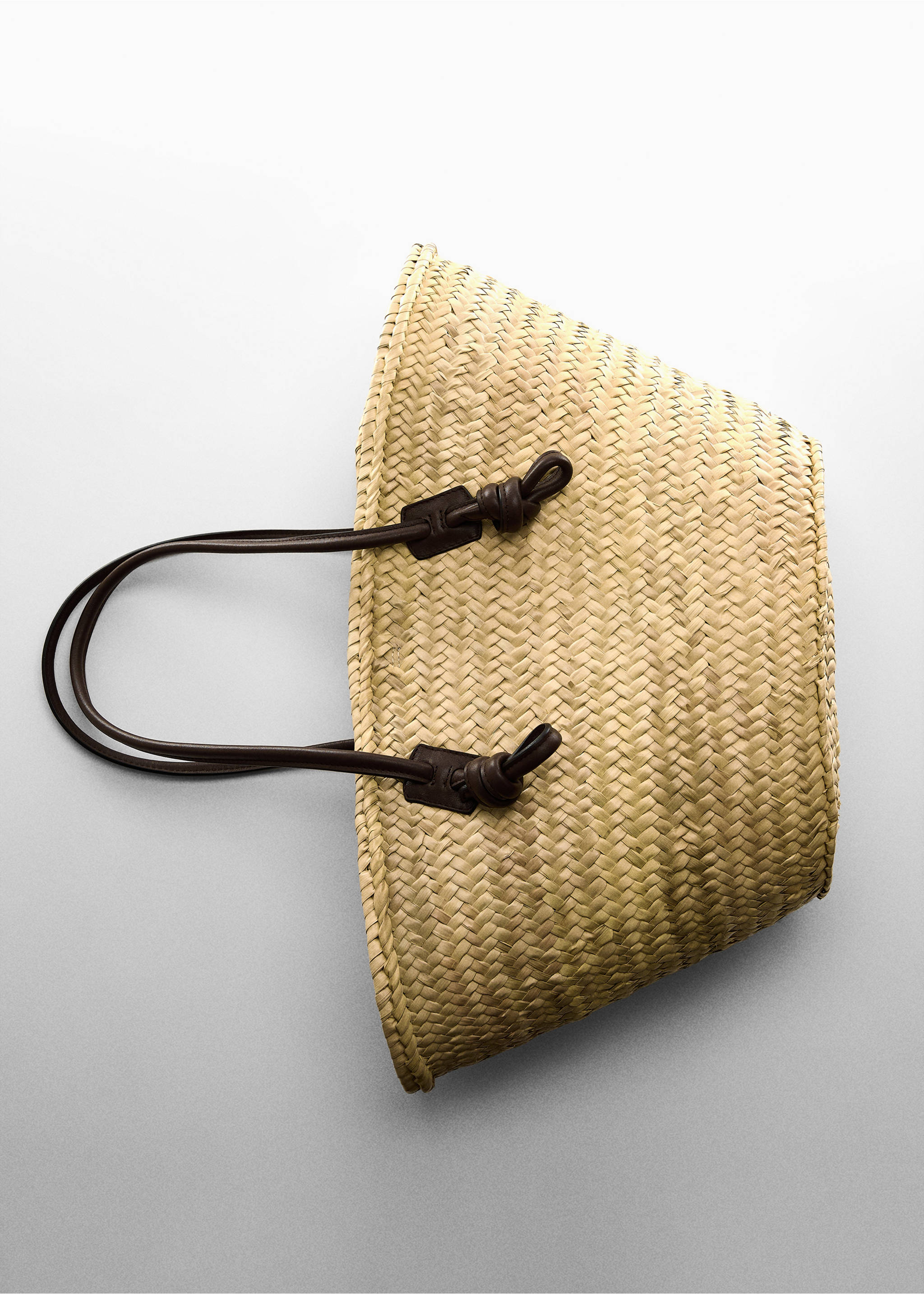Leather basket bag - Details of the article 5, Chocolate. Ref: 67097130-00.