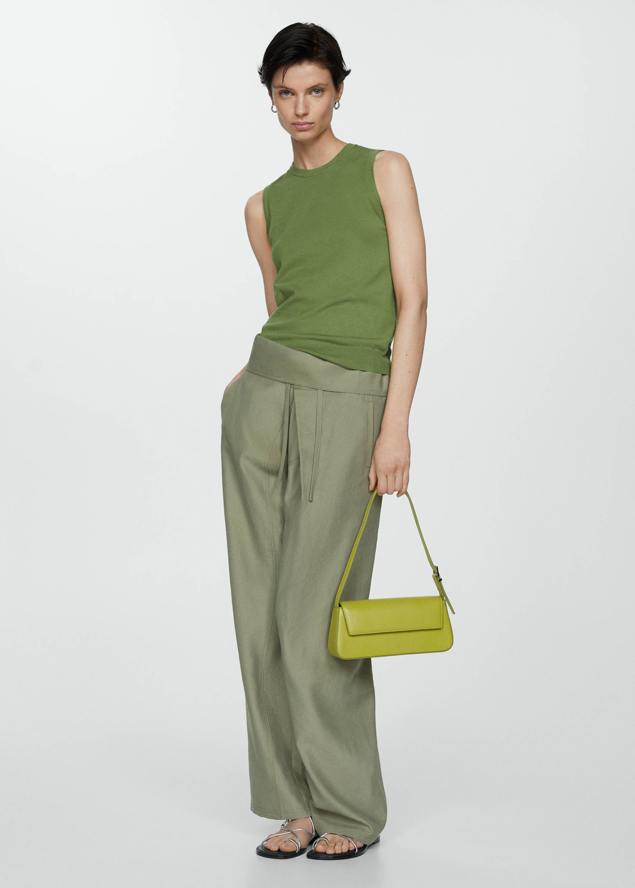 Stricktop mit breiten Trägern - Allgemeine Ansicht