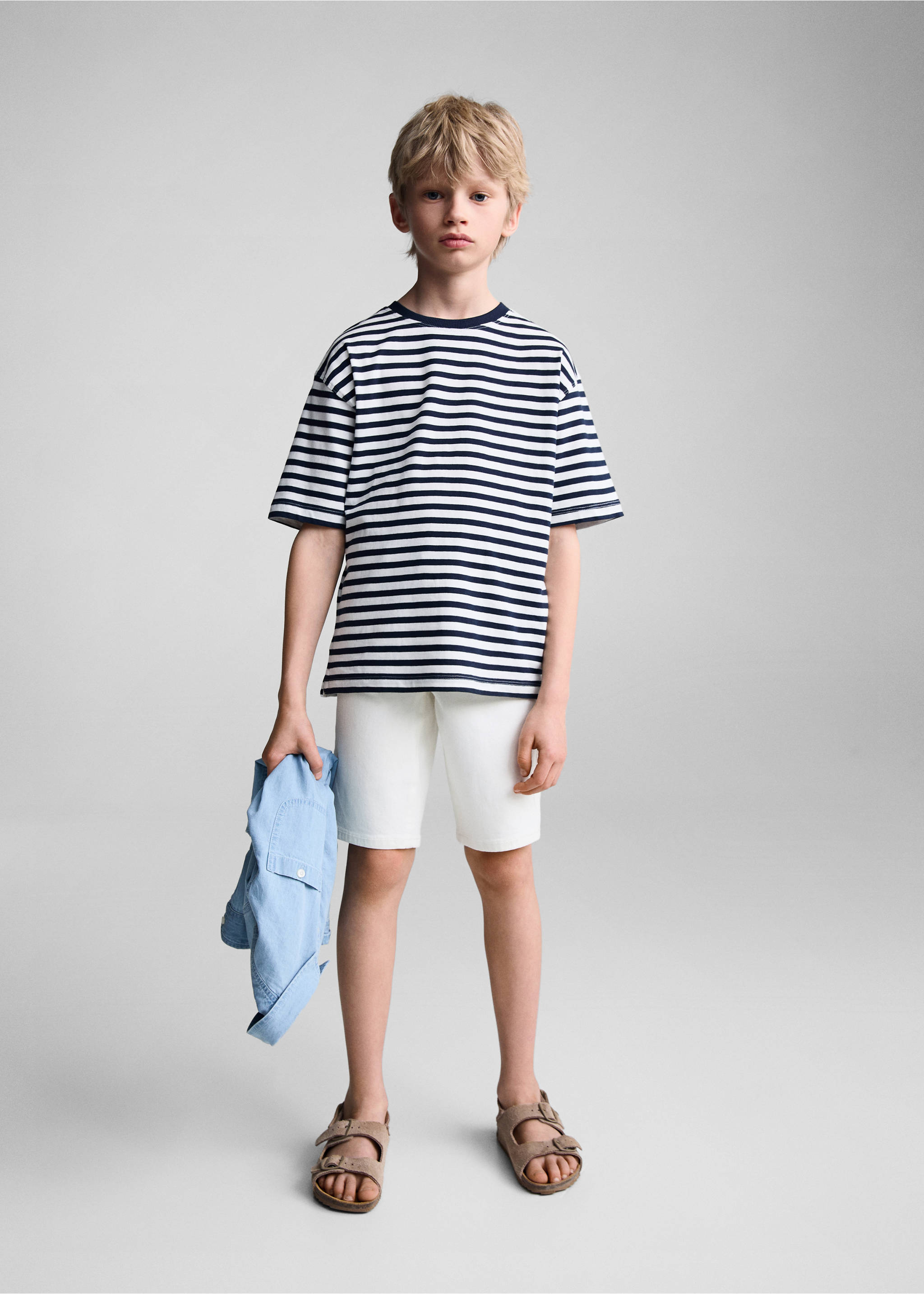 Slim-fit denim bermuda shorts - General plane, White. Ref: 67097691-00.
