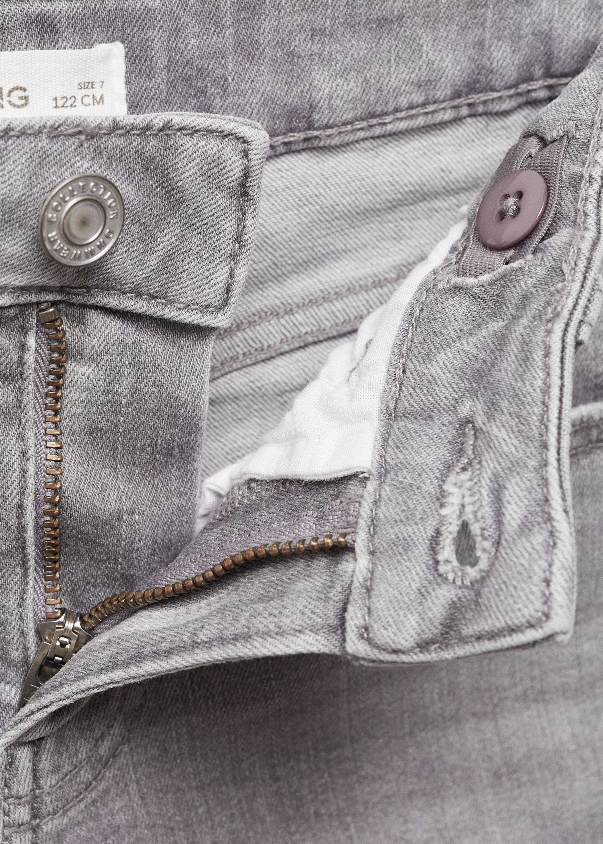 Slim-fit denim bermuda shorts - Details of the article 8