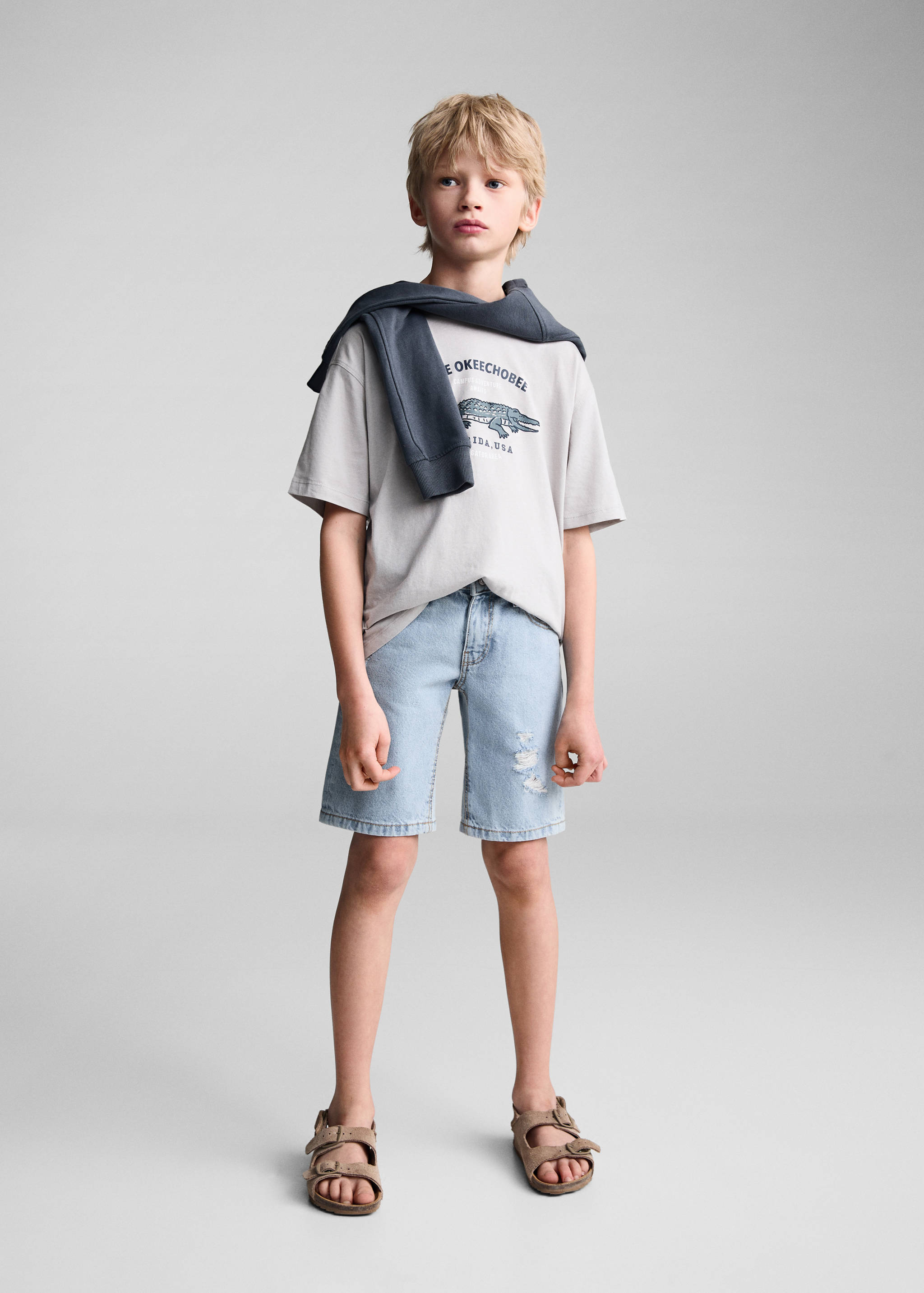 Jeansbermudas dekorativa revor - Allmän bild