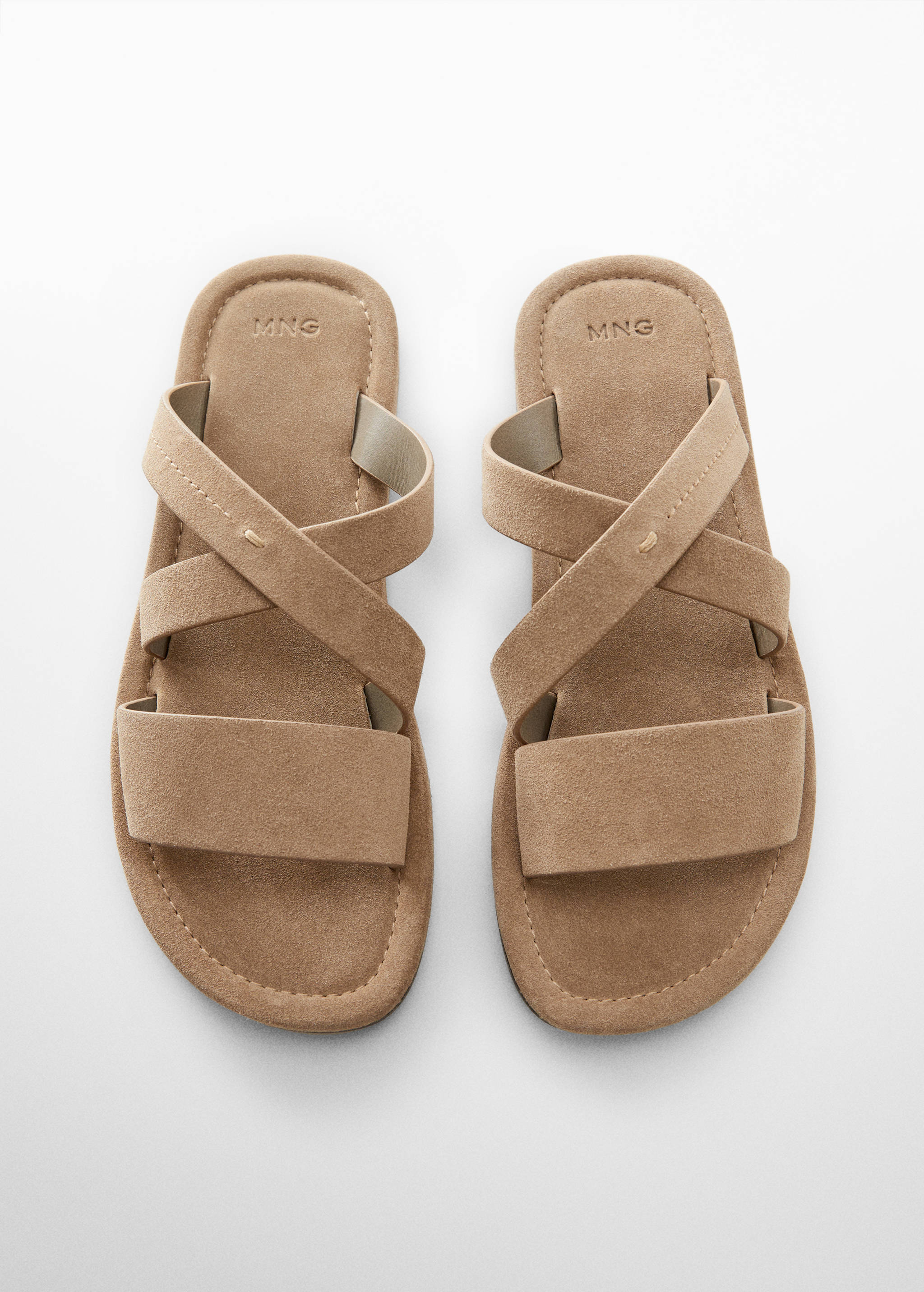 Suede leather sandals with crossed straps - Details of the article 2