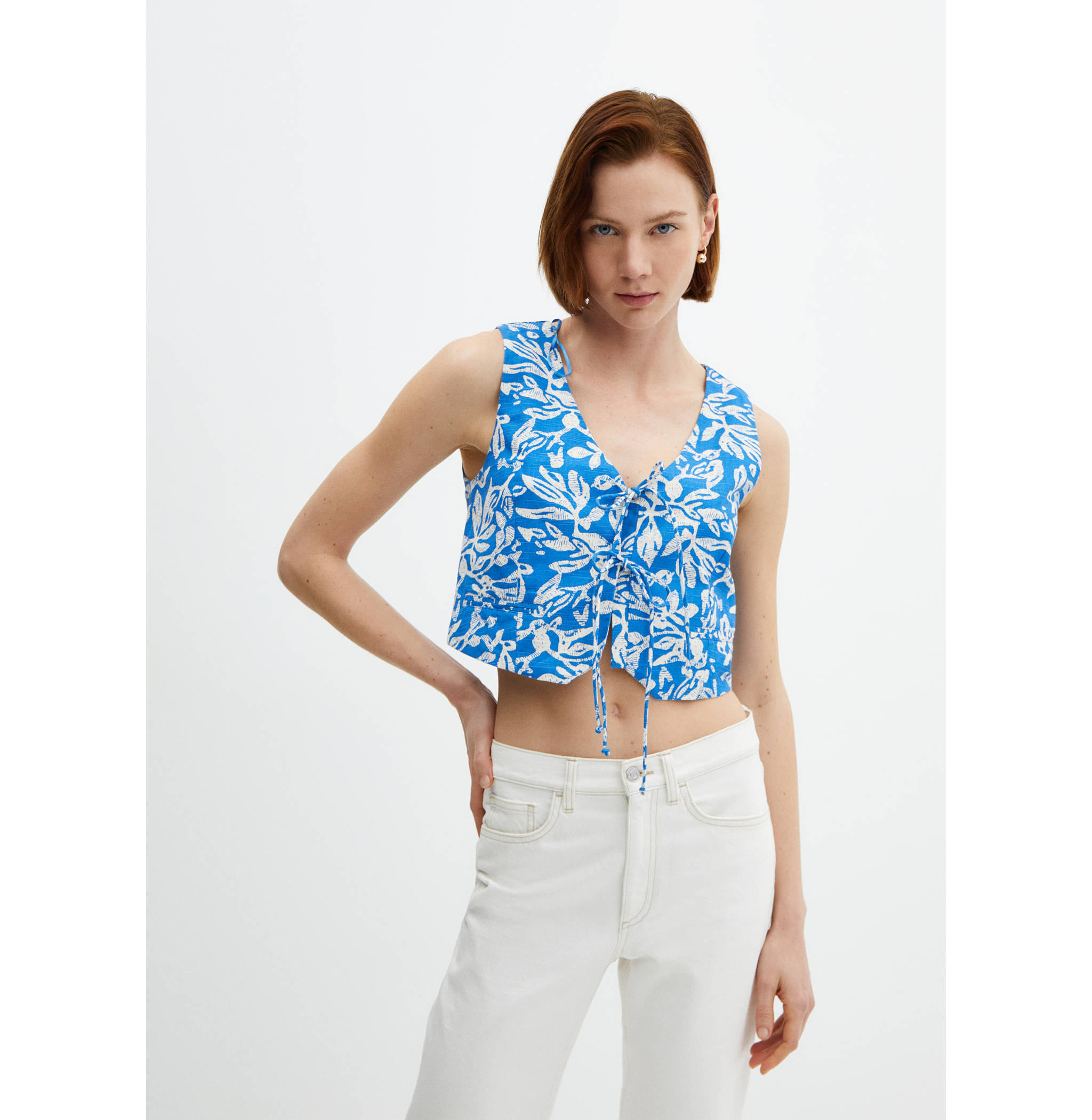 Gilet with tie closure - Medium plane