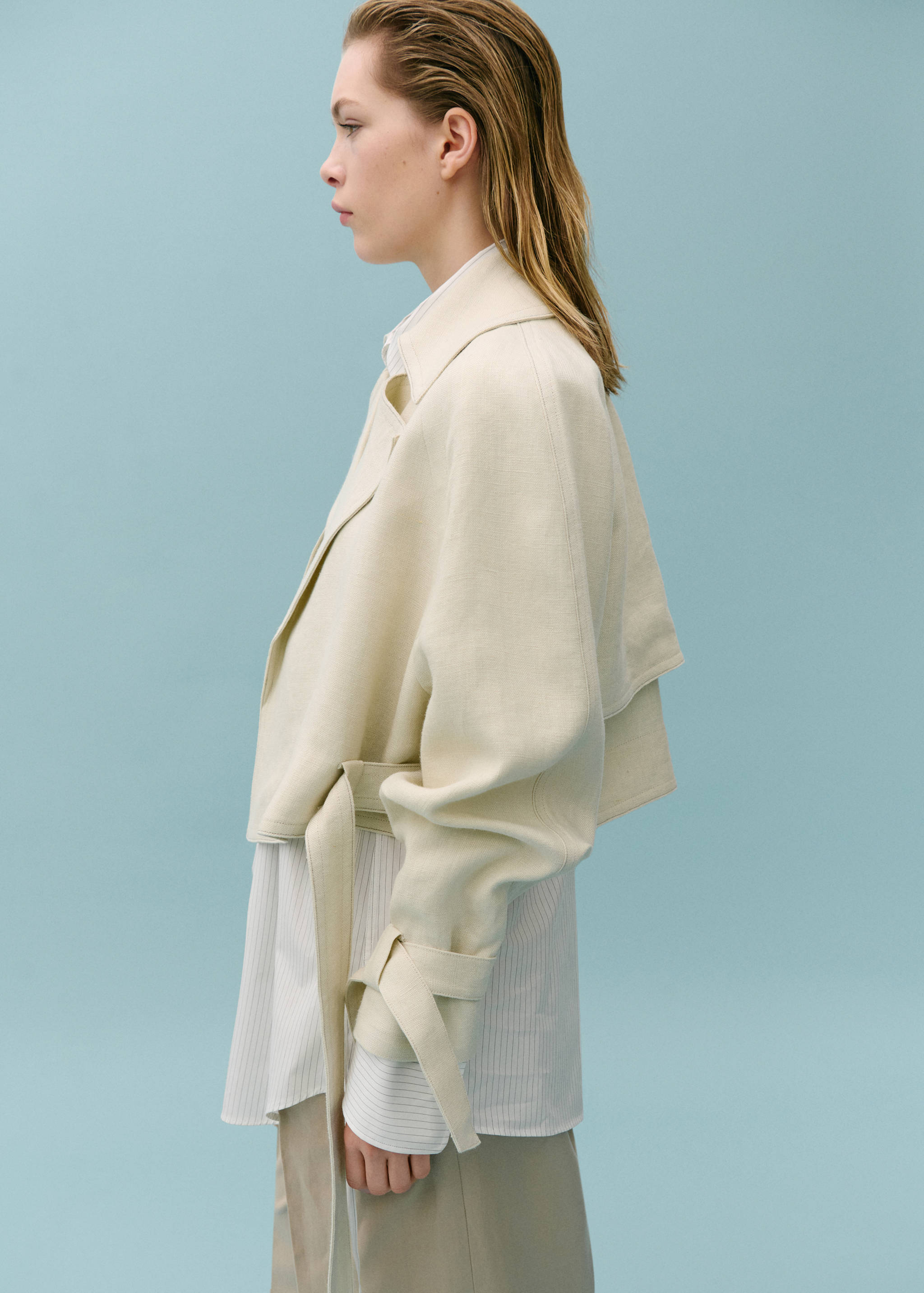 100% linen cropped trench coat - Details of the article 4