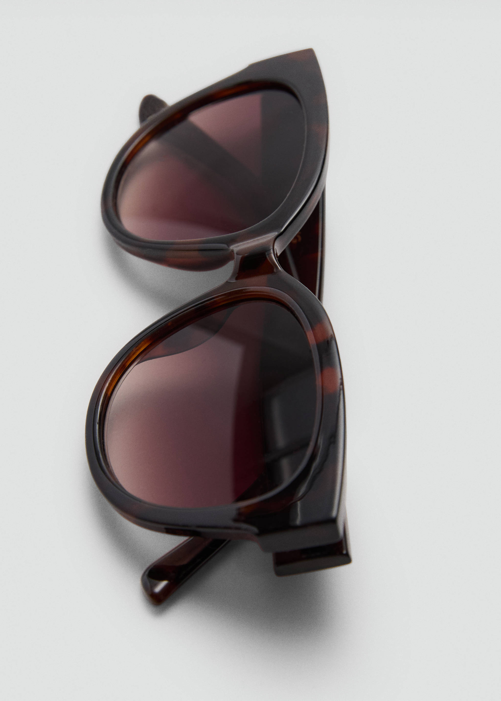 Resin frame sunglasses - Details of the article 2