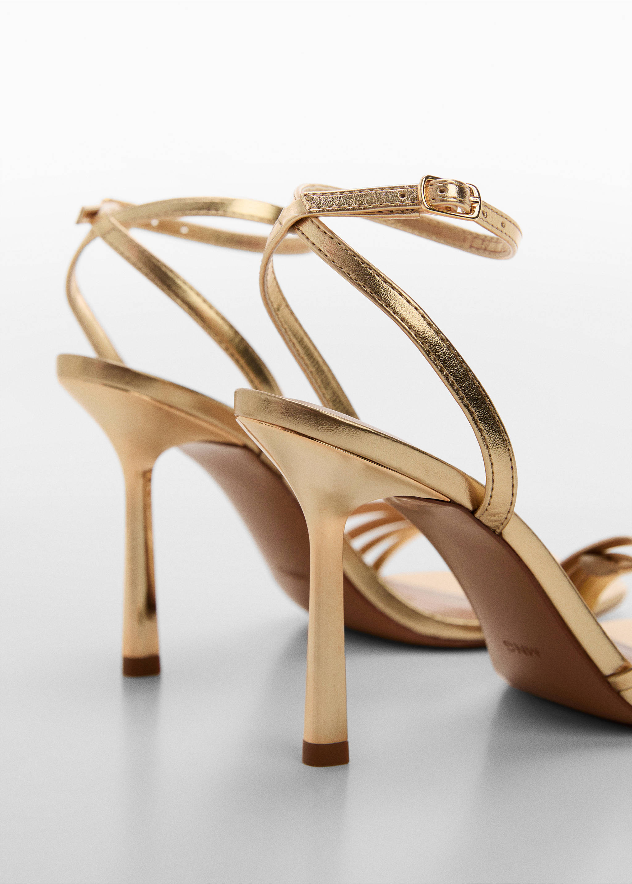 Metallic straps sandals - Details of the article 1, Gold. Ref: 77000259-00.