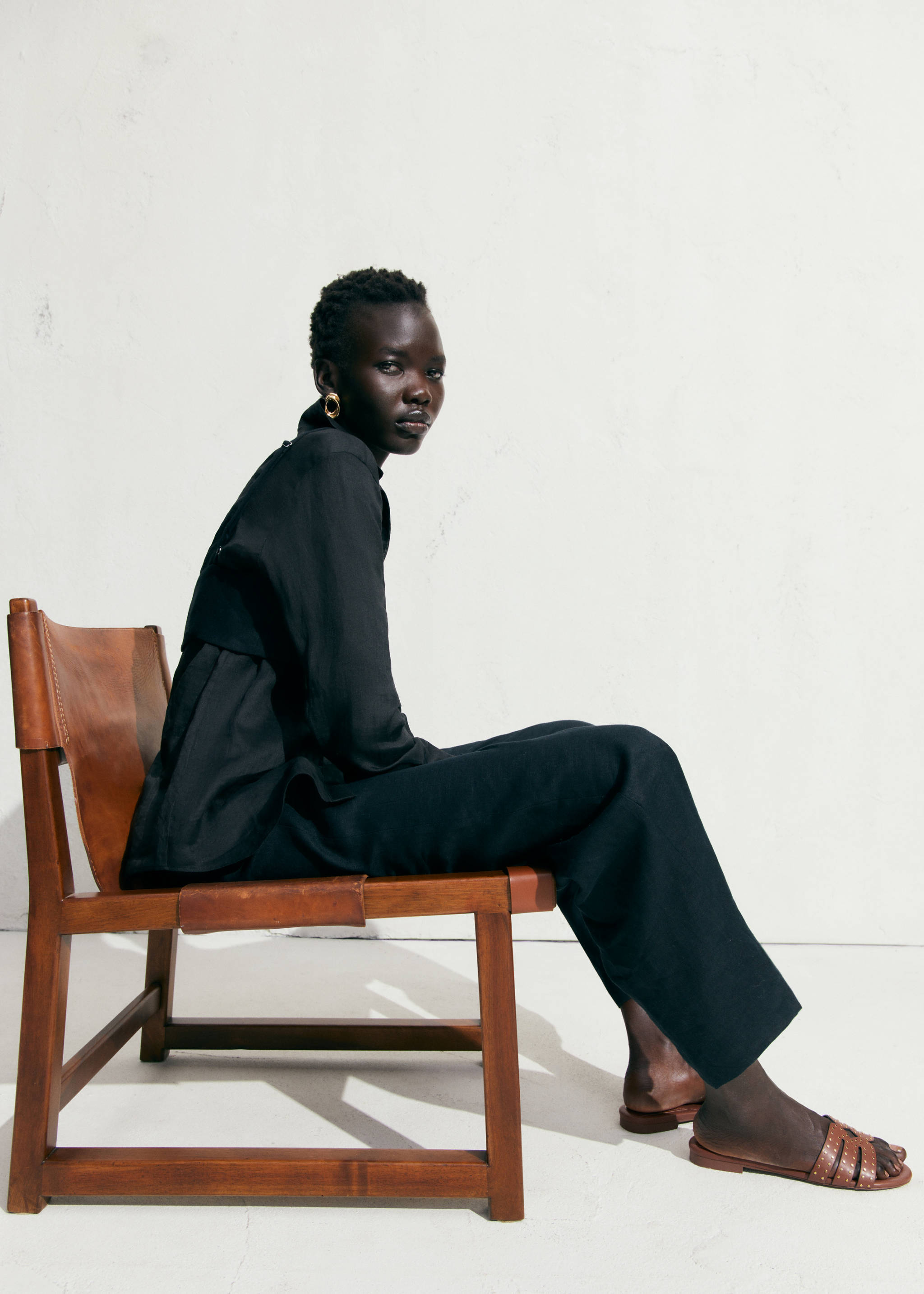 Beaded strap sandal - General plane