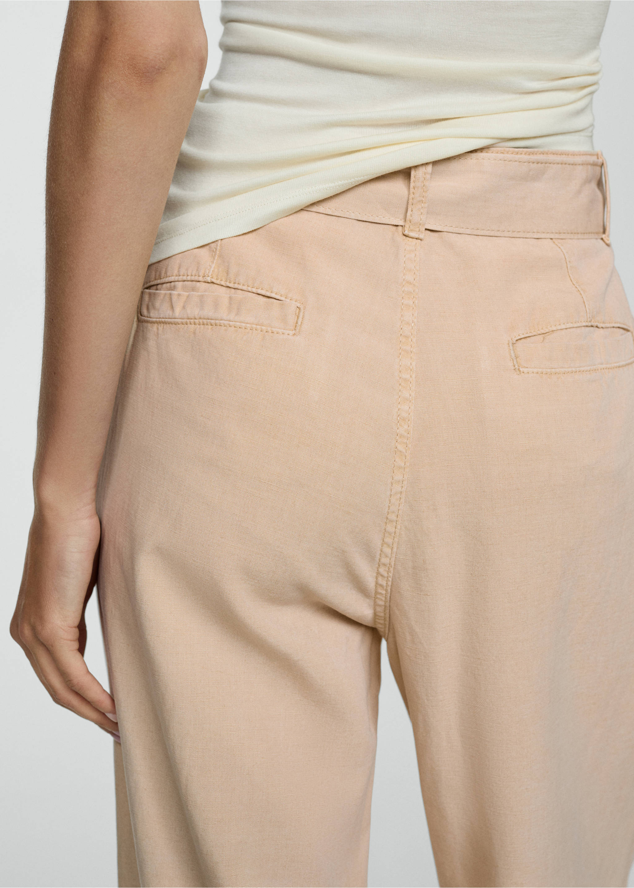Flowy wide leg trousers with belt - Details of the article 6, Sand. Ref: 77000285-00.