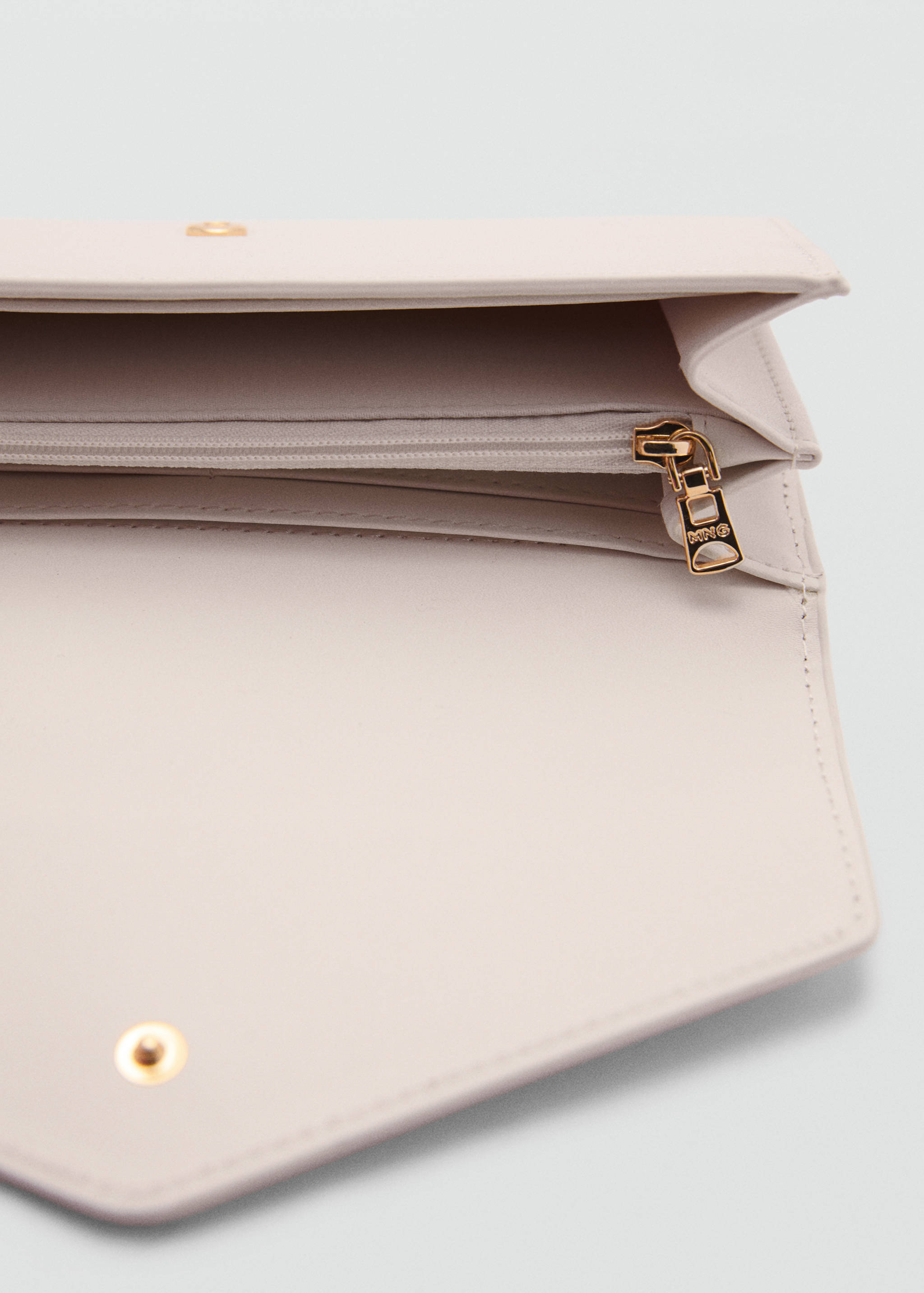 Flap saffiano-effect wallet - Details of the article 2