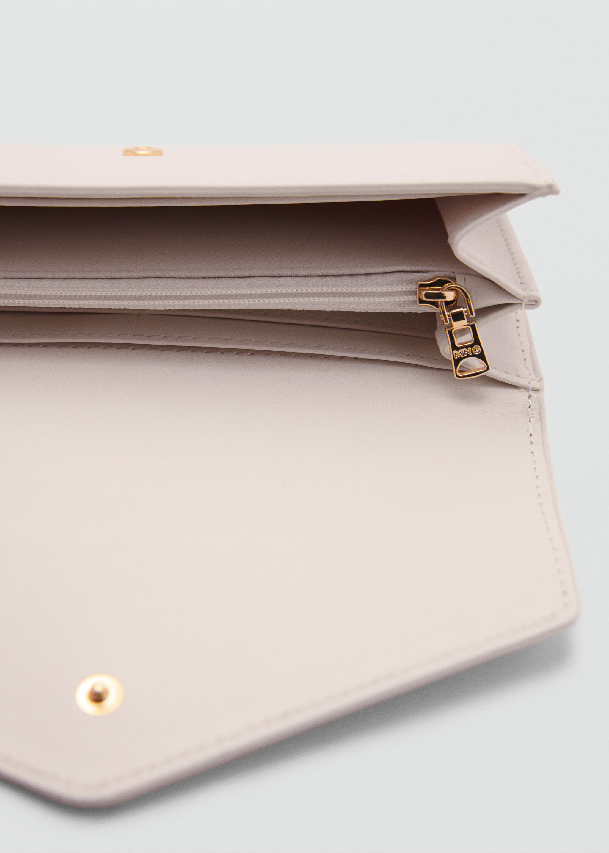 Flap saffiano-effect wallet - Details of the article 2