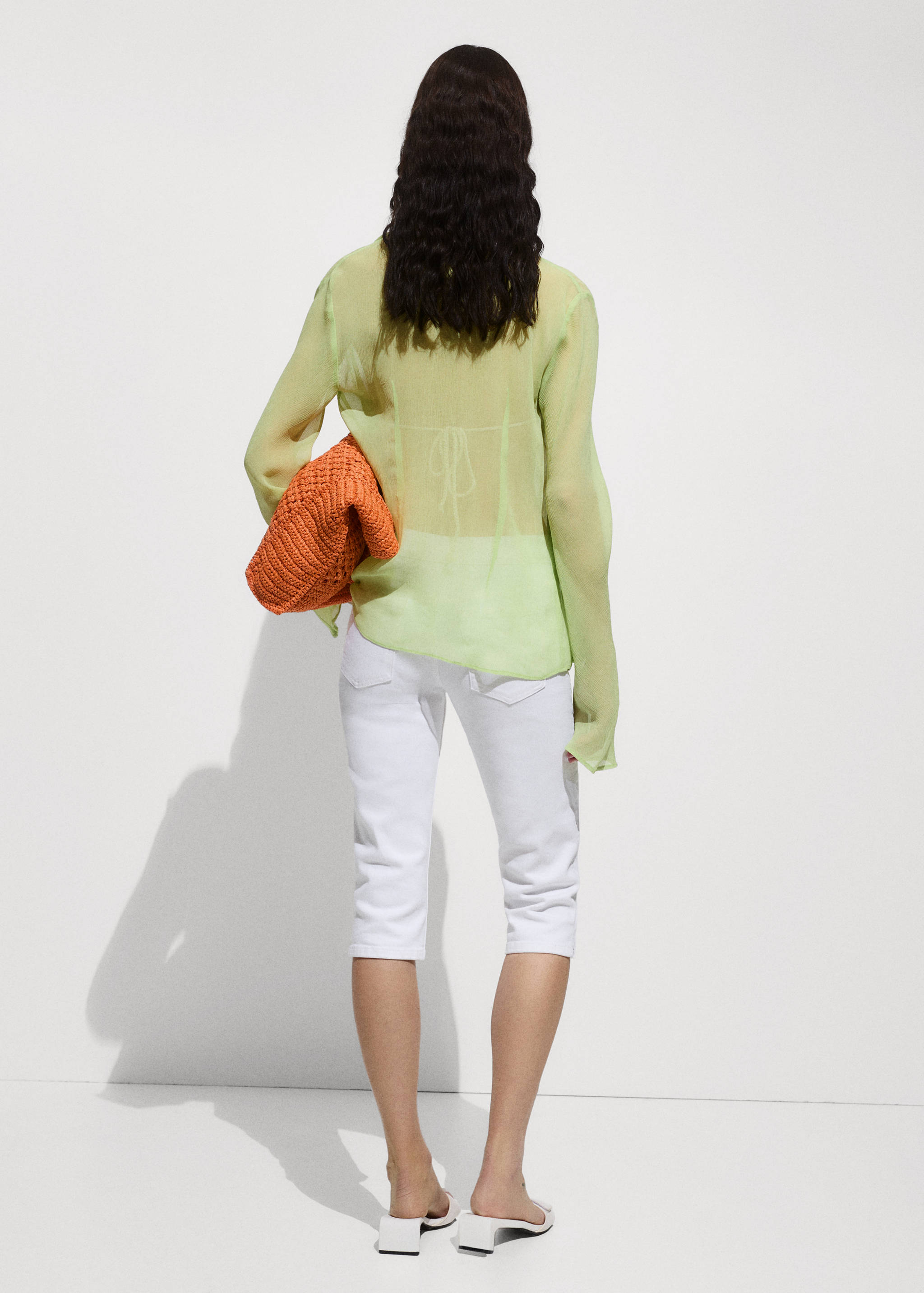 Slim-fit capri jeans with zip - Reverse of the article