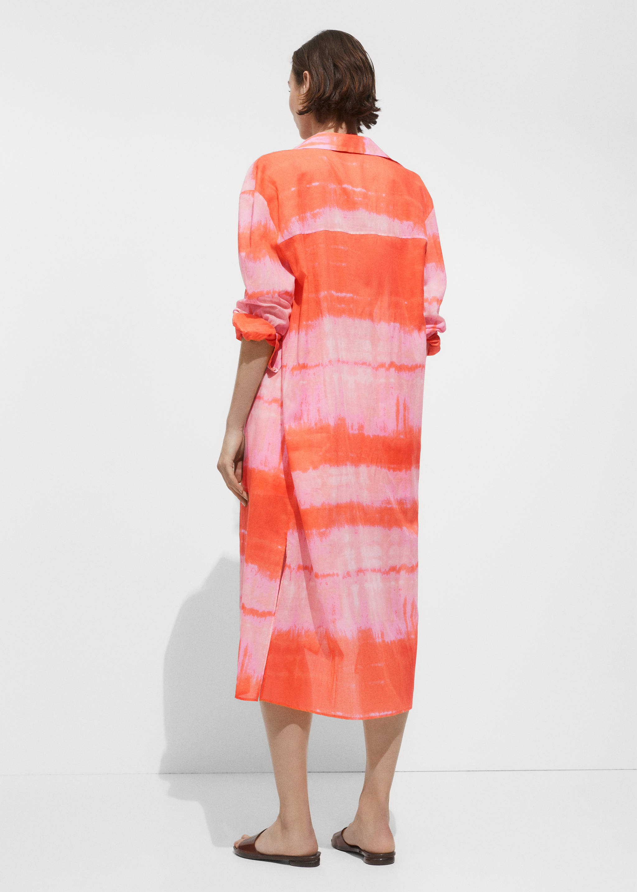 Vestido camisero estampado - Reverso del artículo