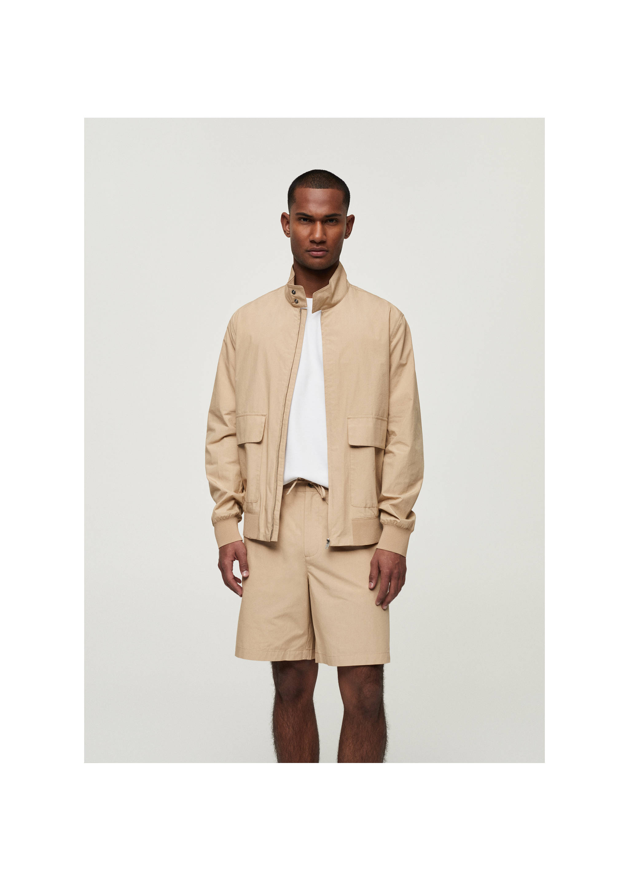 100% cotton jacket with pockets - Medium plane, Beige. Ref: 77000569-00.