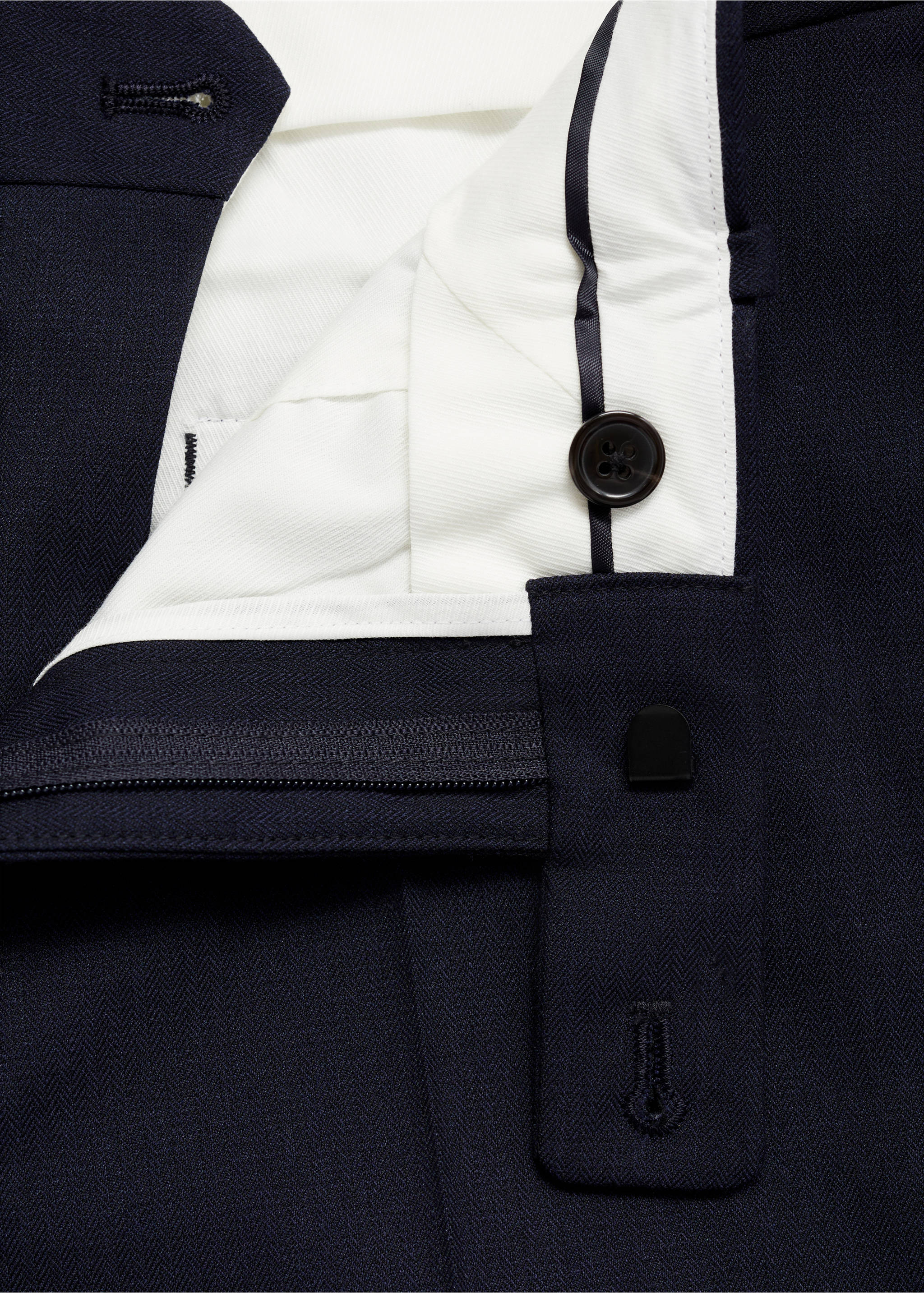 Stretch-fabric slim-fit suit trousers - Details of the article 8, Dark Navy. Ref: 77000573-00.
