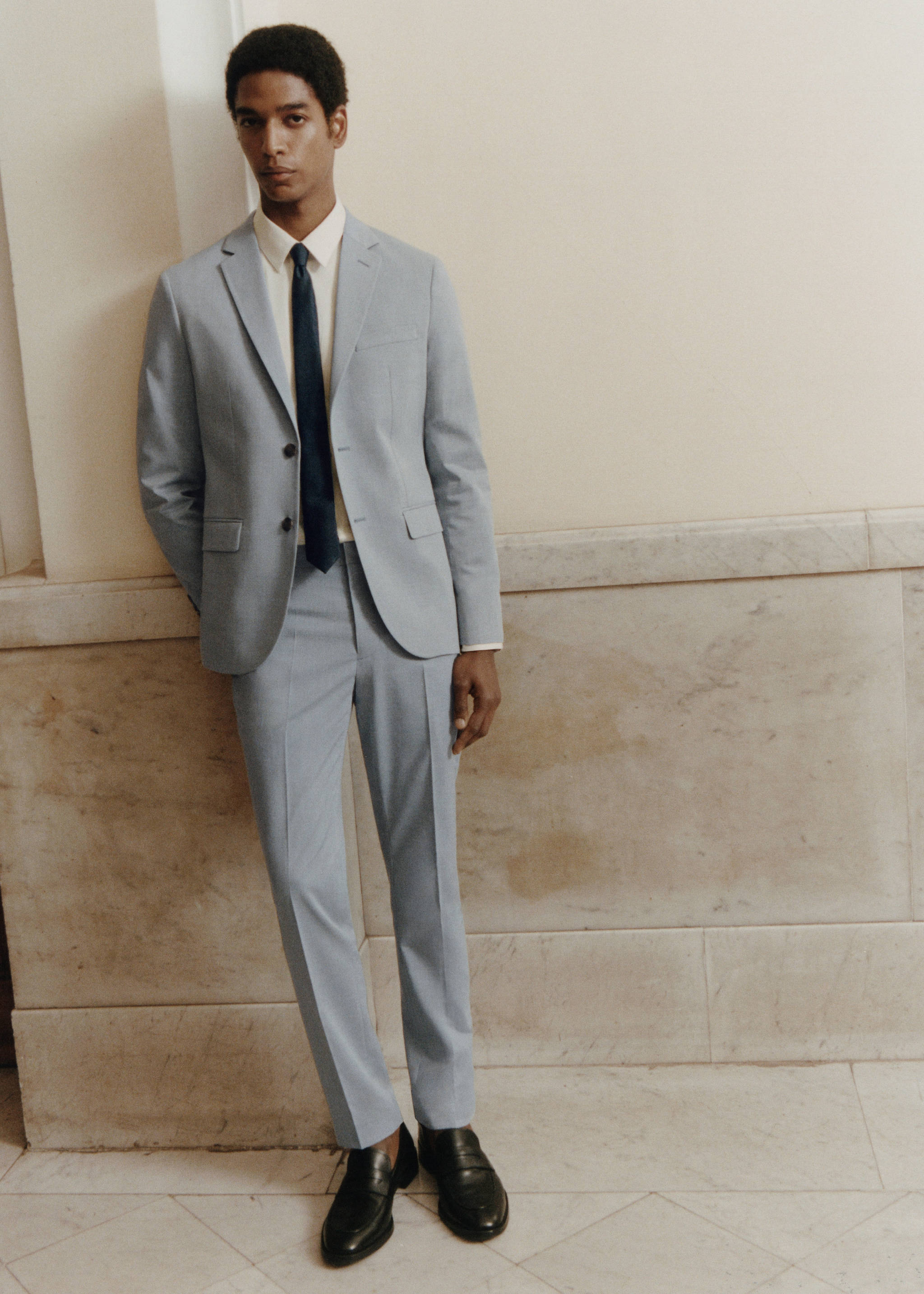 Super Slim Fit-Anzughose aus Stretchstoff - Detail des Artikels 3, Himmelblau. Ref: 77000583-00.