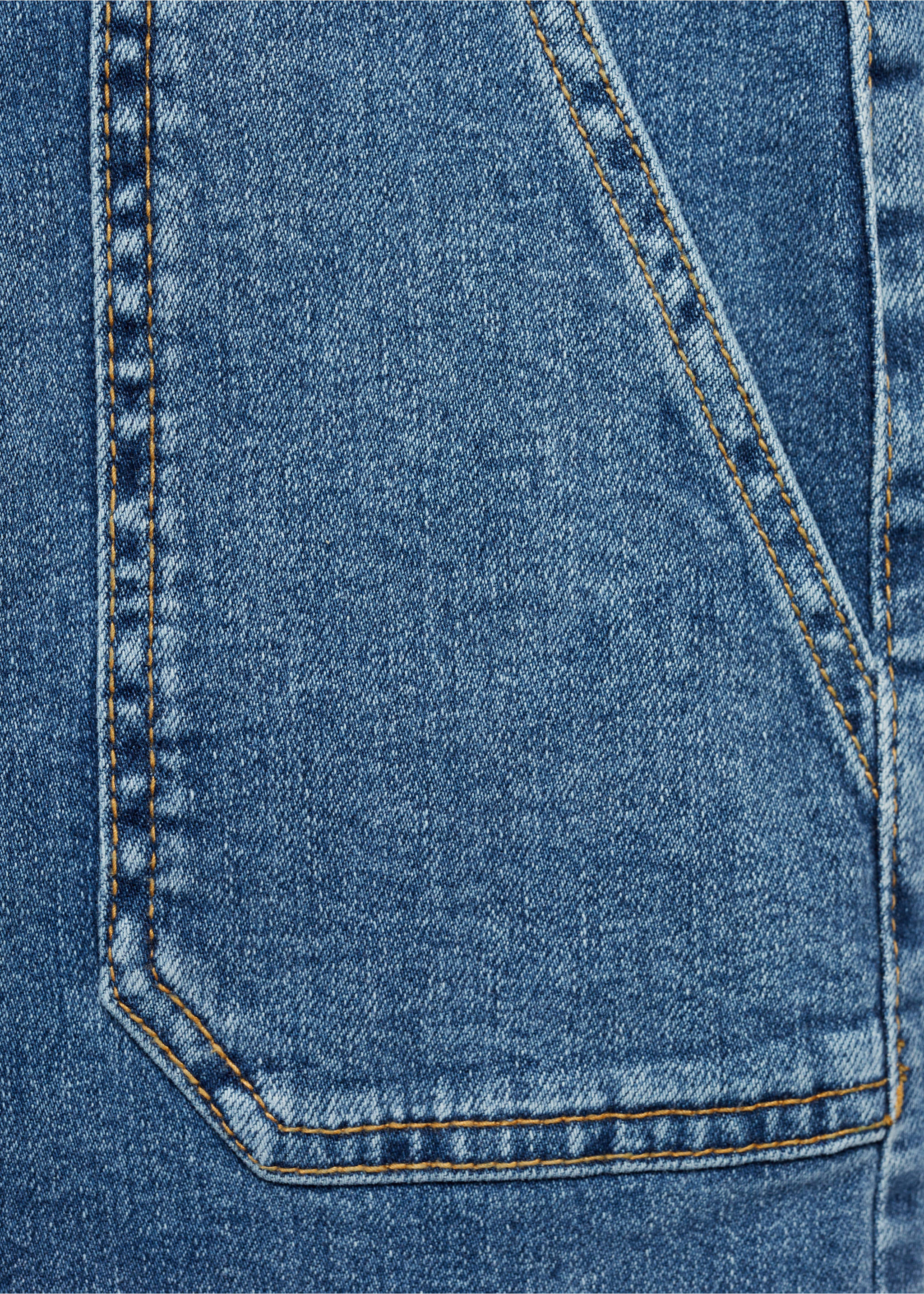 Culotte jeans with pockets - Details of the article 8, Medium Blue. Ref: 77000615-00.