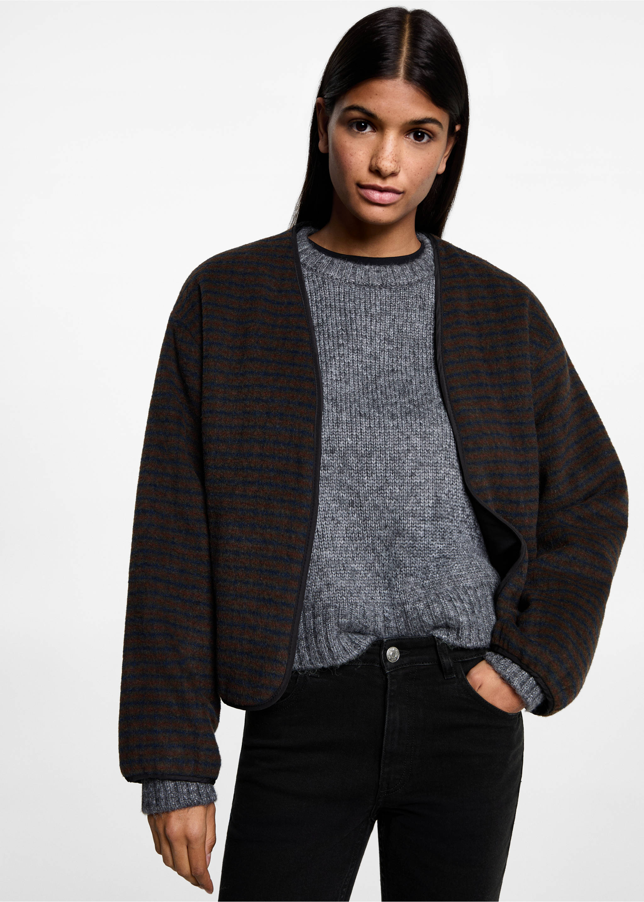 Jean flare crop - Plan moyen, Noir. Ref: 77000618-00.