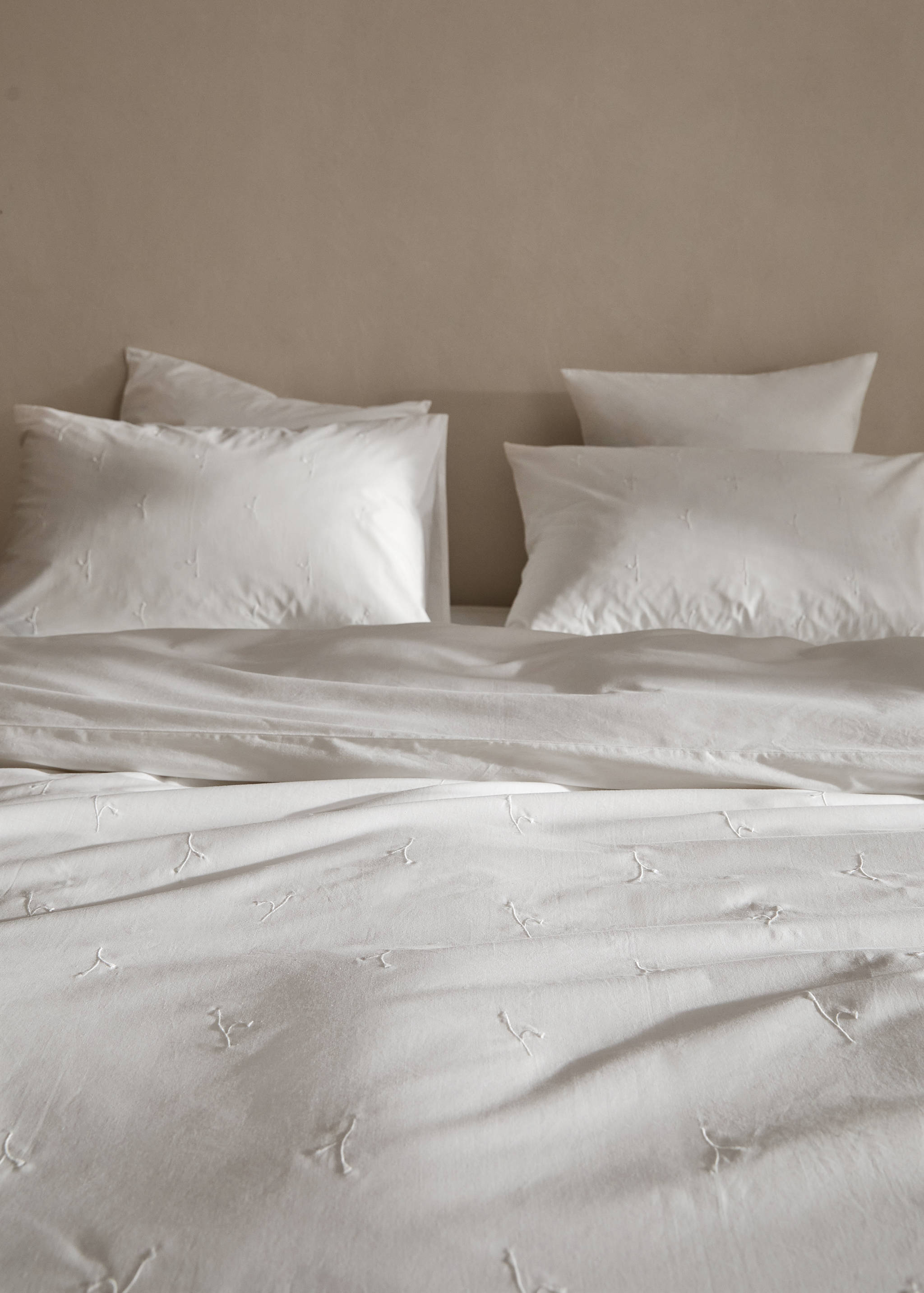 Baumwoll-Bettbezug mit Blumenstickerei für 90 cm Bett - Detail des Artikels 8