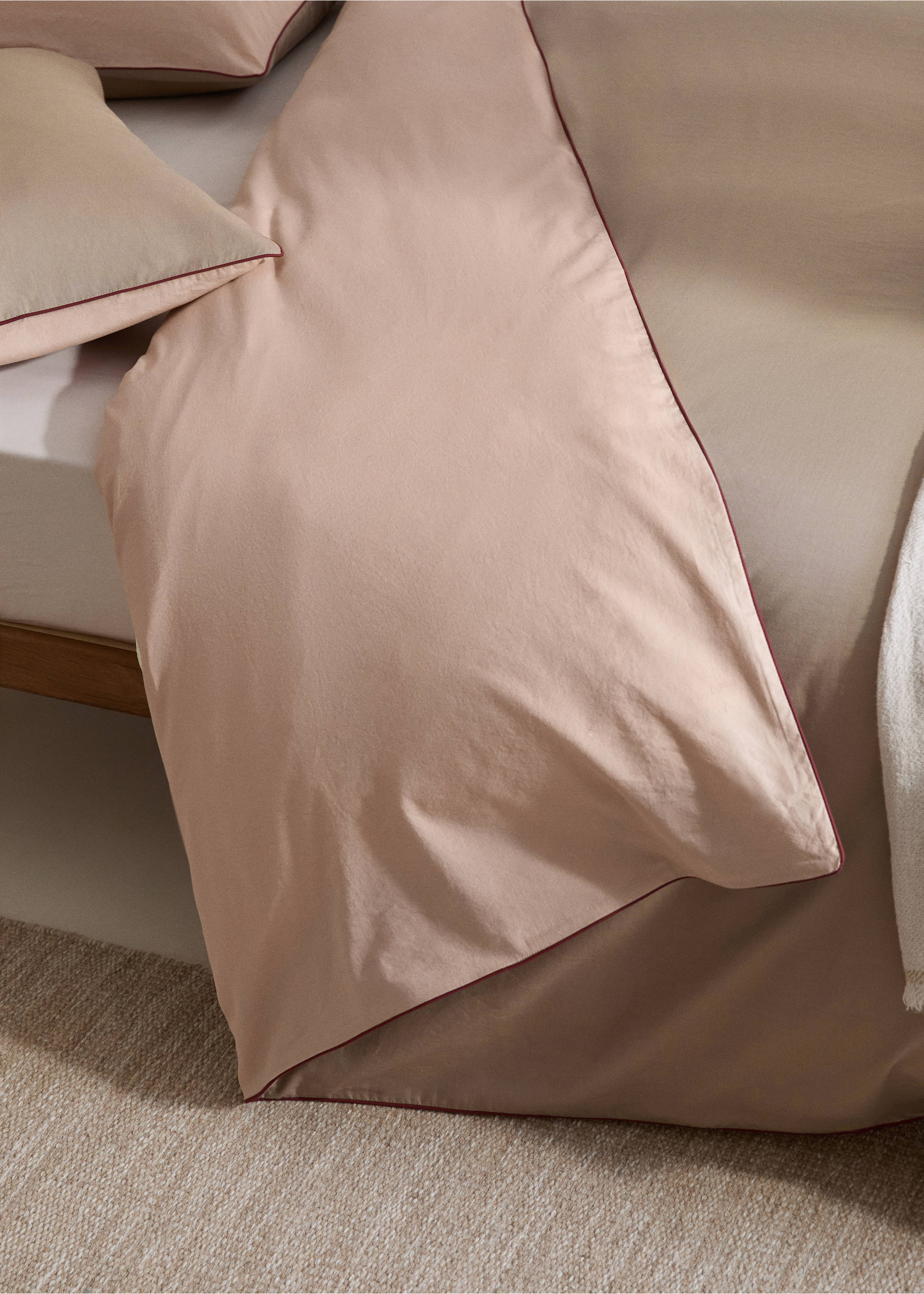 Two-tone reversible duvet cover for 150cm bed - Details of the article 8, Pink. Ref: 77000627-00.