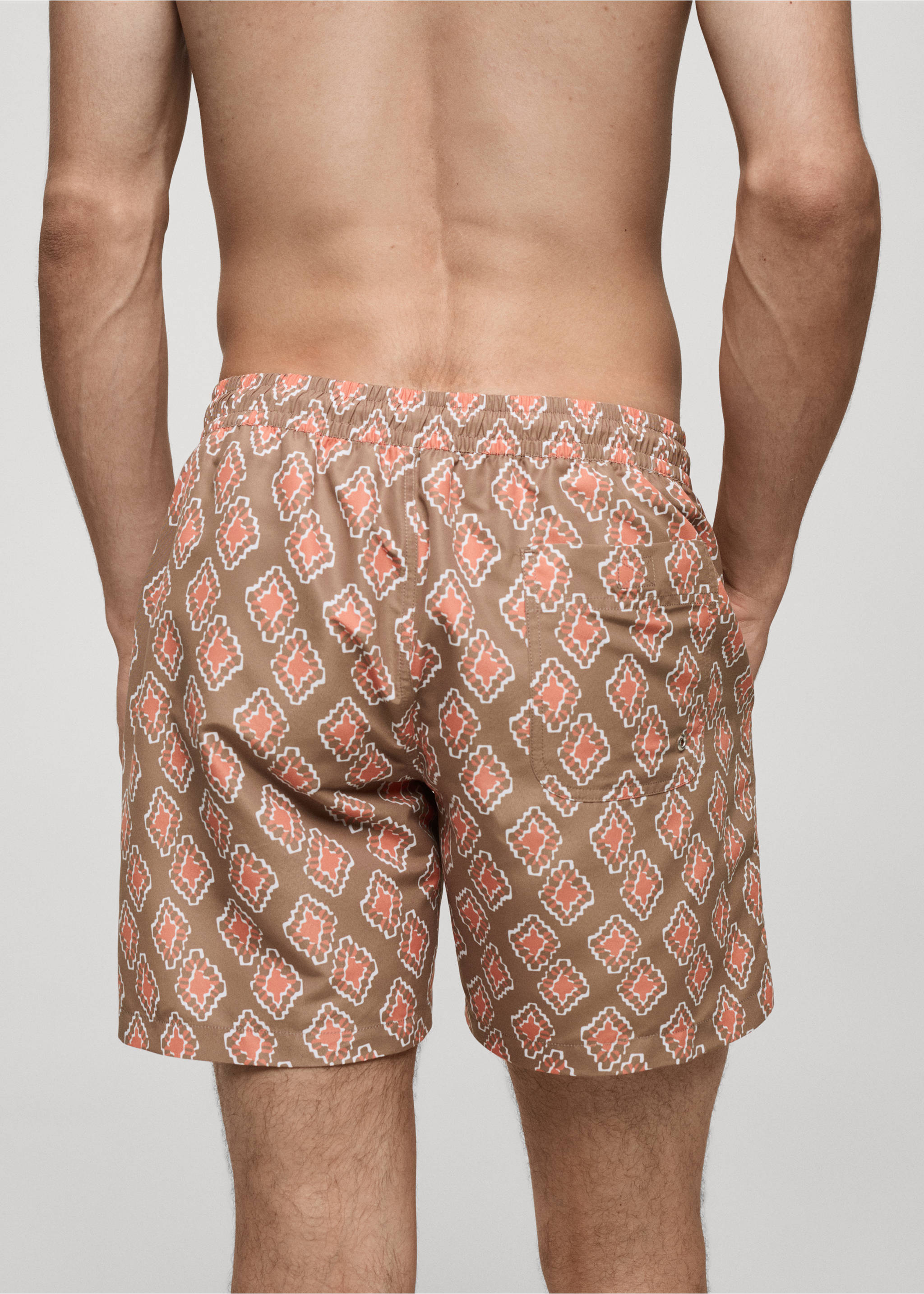 Banyador estampat geomètric - Detall de l'article 6, Taronja pastel. Ref: 77000647-00.