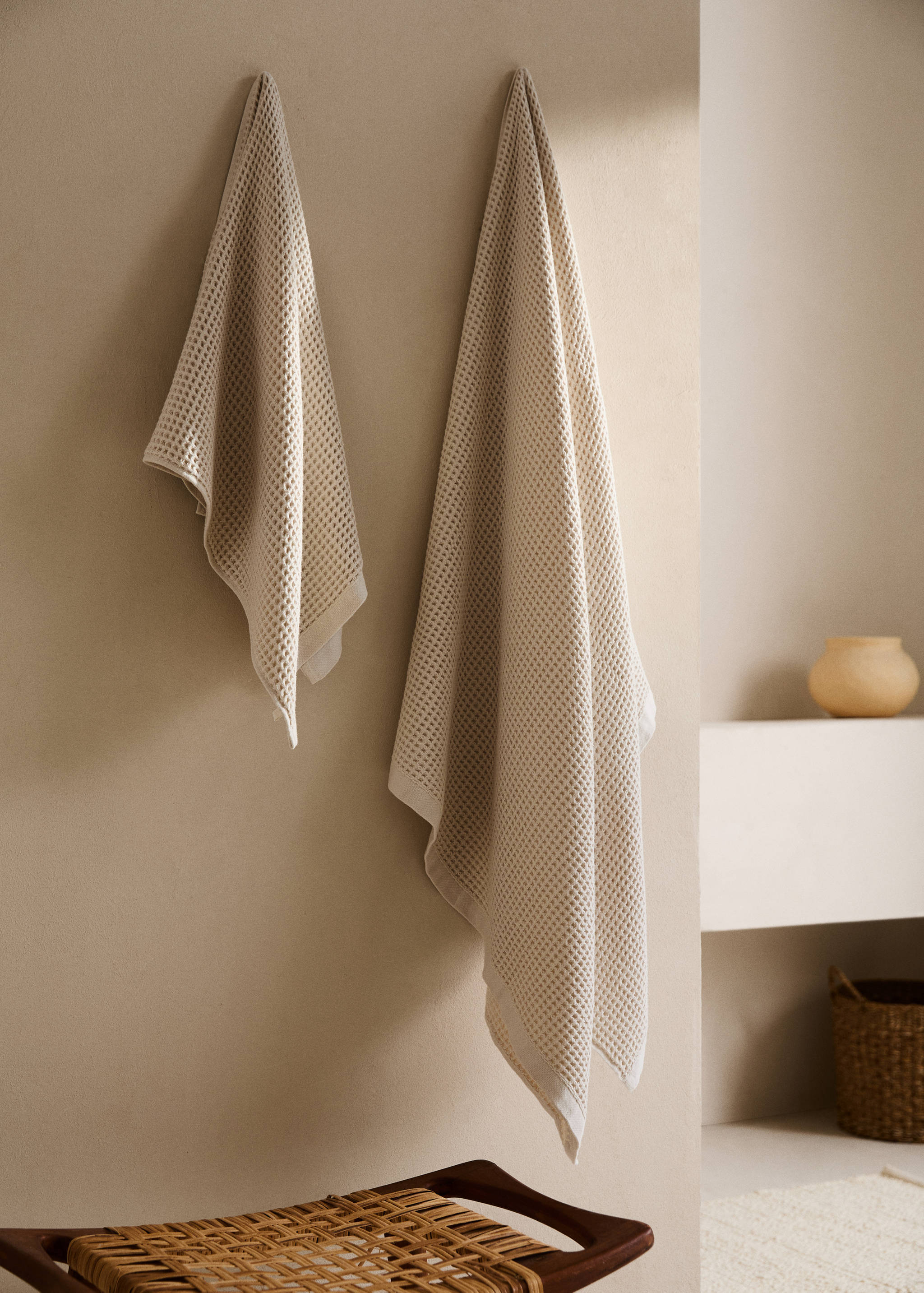 Washed waffle bath towel - General plane