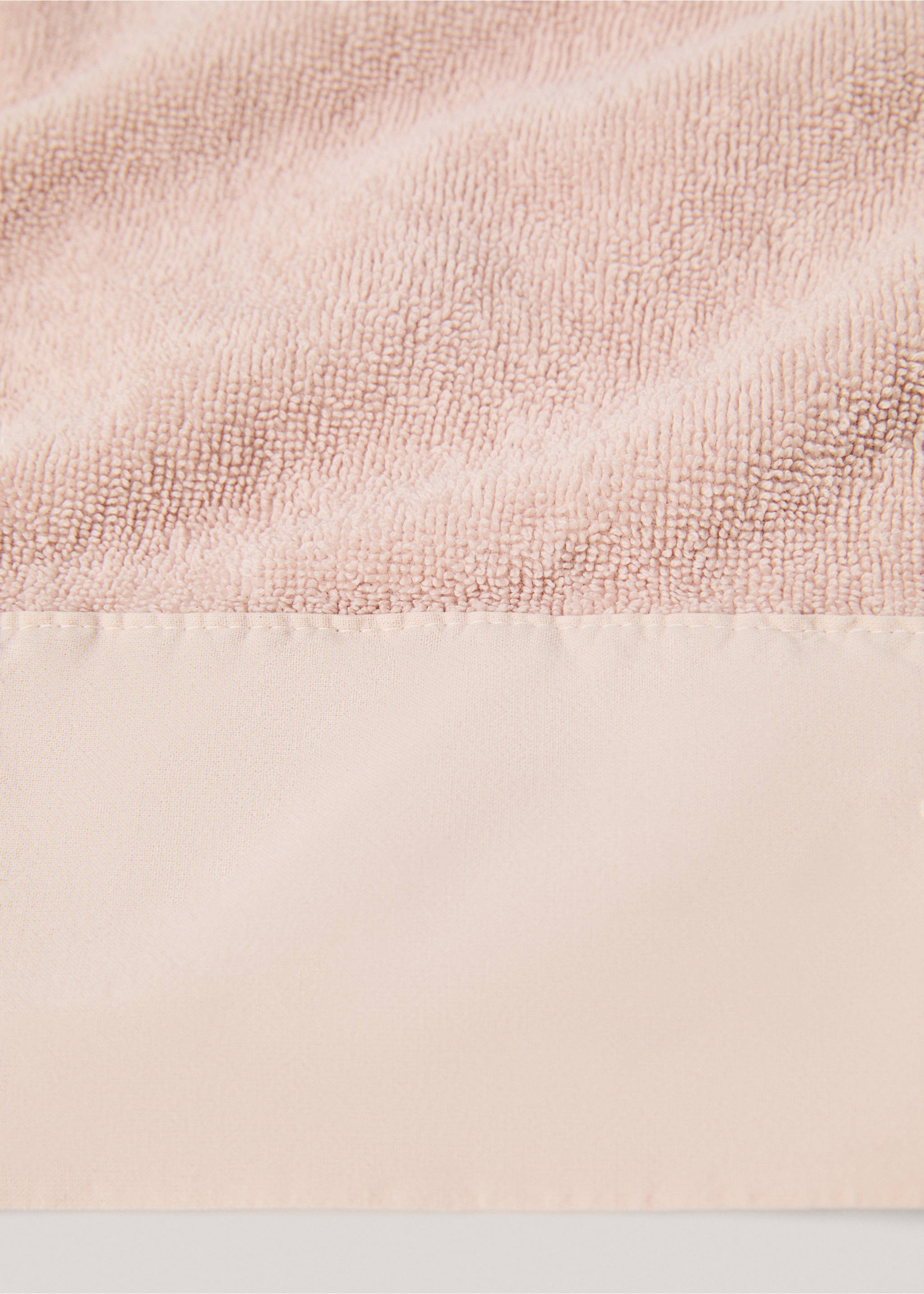 Face towel with cotton texture 30x50cm - Details of the article 1, Pink. Ref: 77000656-00.
