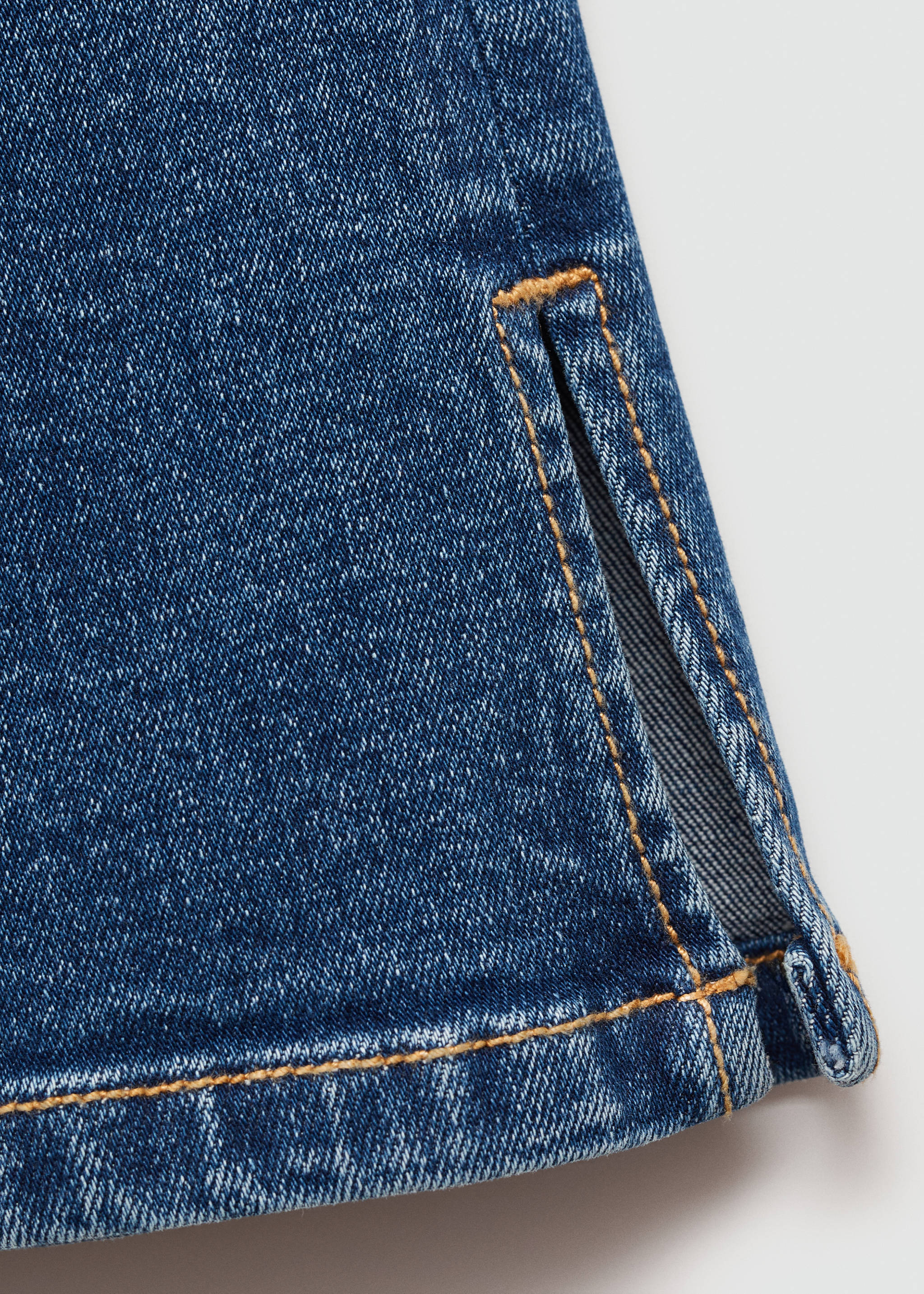 Flared jeans with opening - Details of the article 0