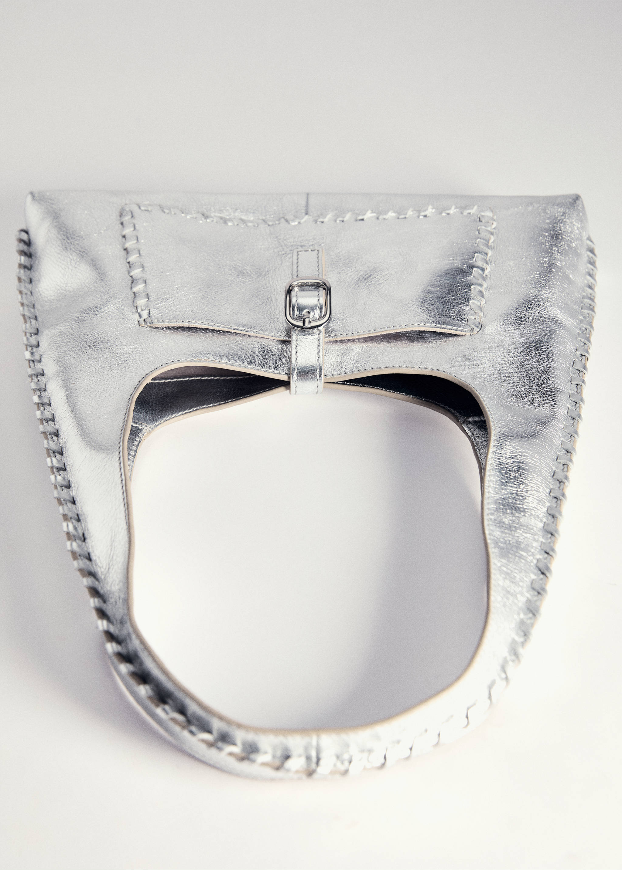 Sac cuir métallisé - Détail de l'article 5, Argent. Ref: 77002013-00.