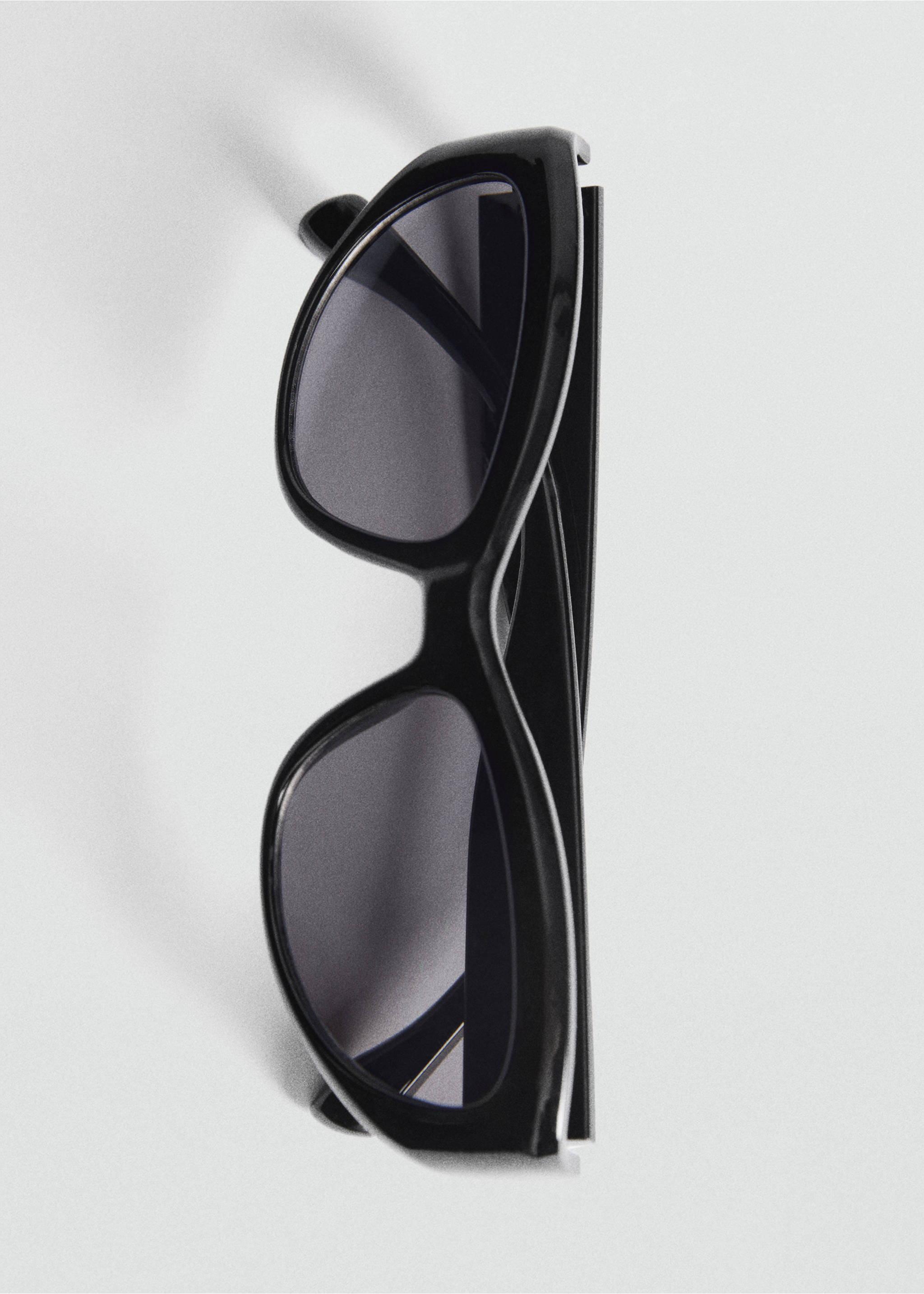 Lunettes de soleil monture plastique - Détail de l'article 5, Noir. Ref: 77002546-00.