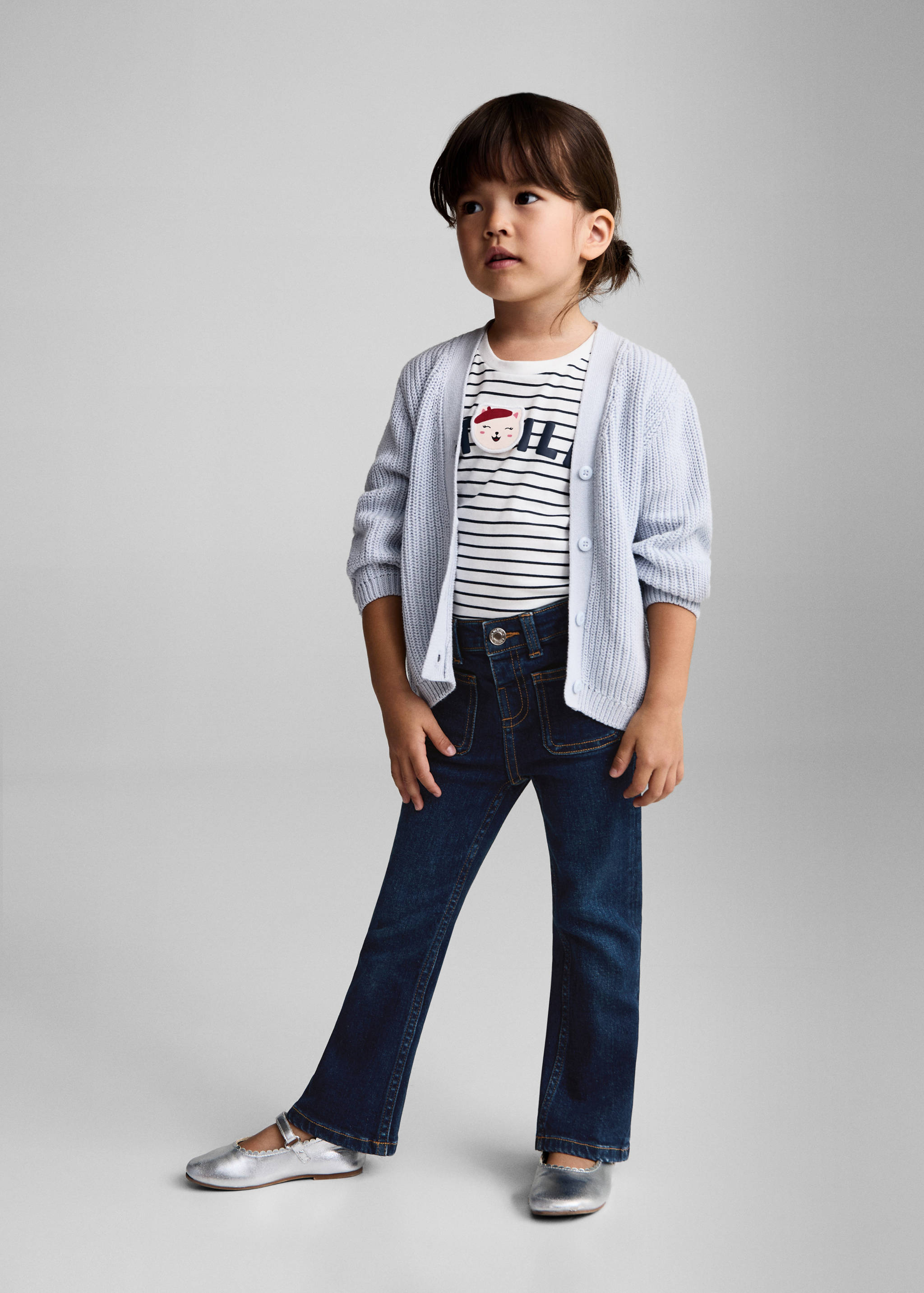 Flared finished jeans - General plane