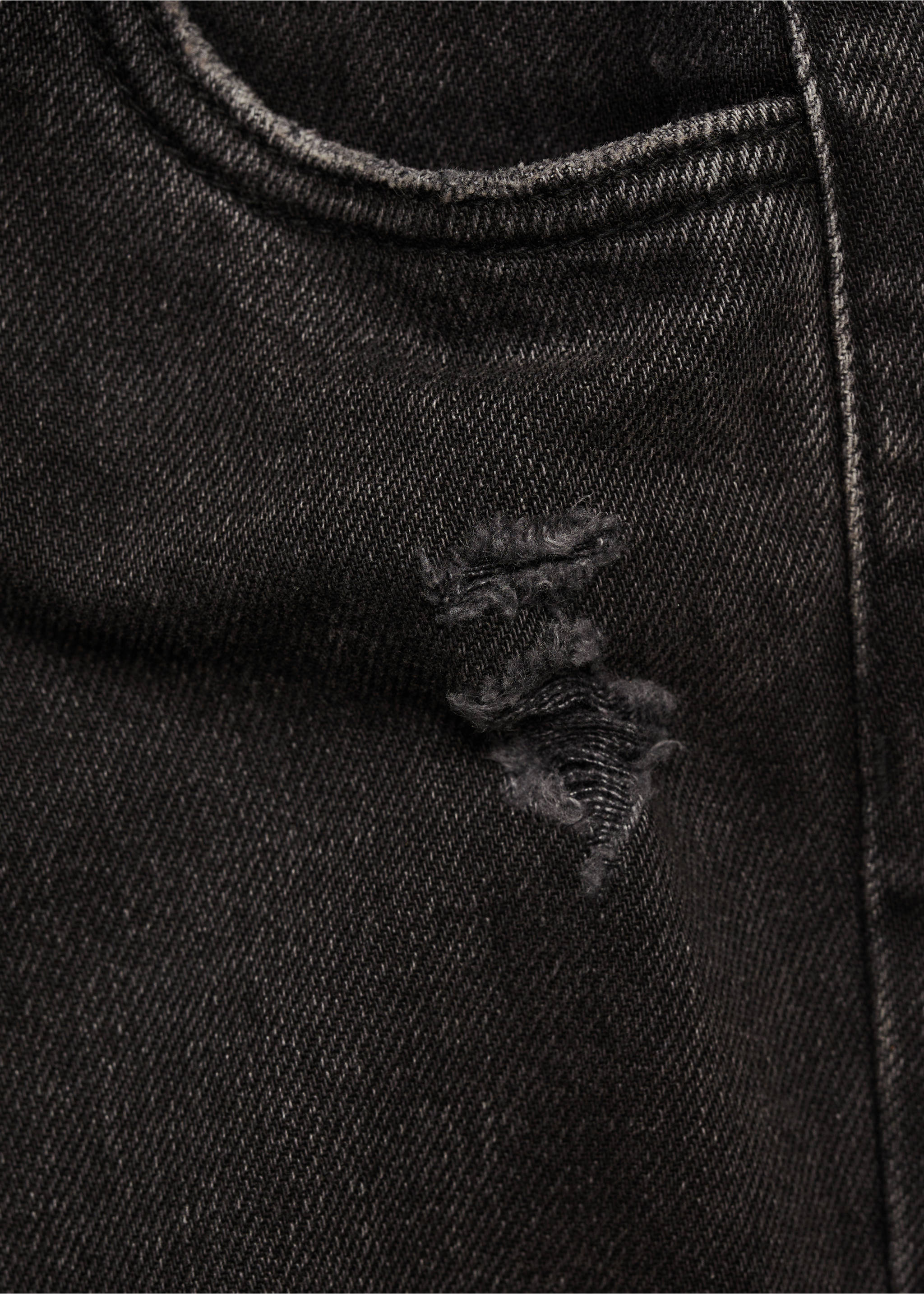 Jean mom-fit - Détail de l'article 8, Black denim. Ref: 77003275-00.