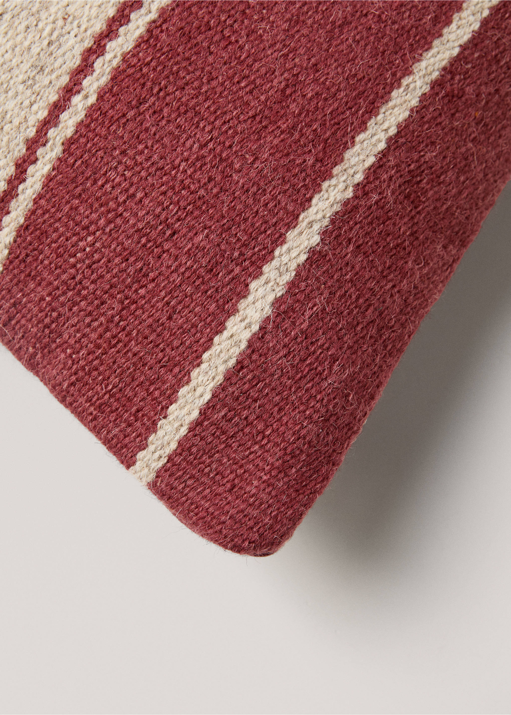 100% wool striped cushion cover - Details of the article 2, Burgundy. Ref: 77003292-00.