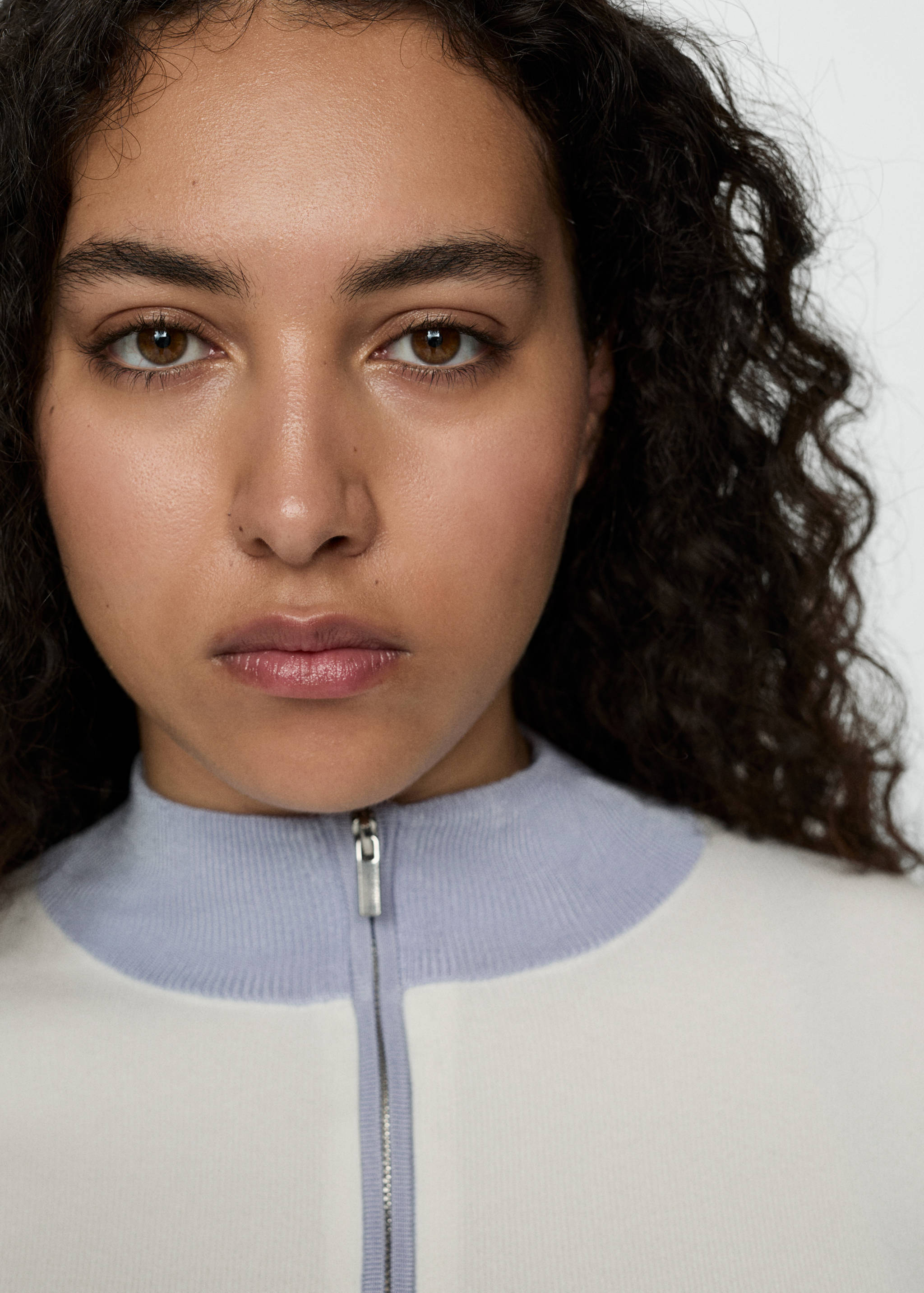 Pullover mit Zip-Kragen - Detail des Artikels 4