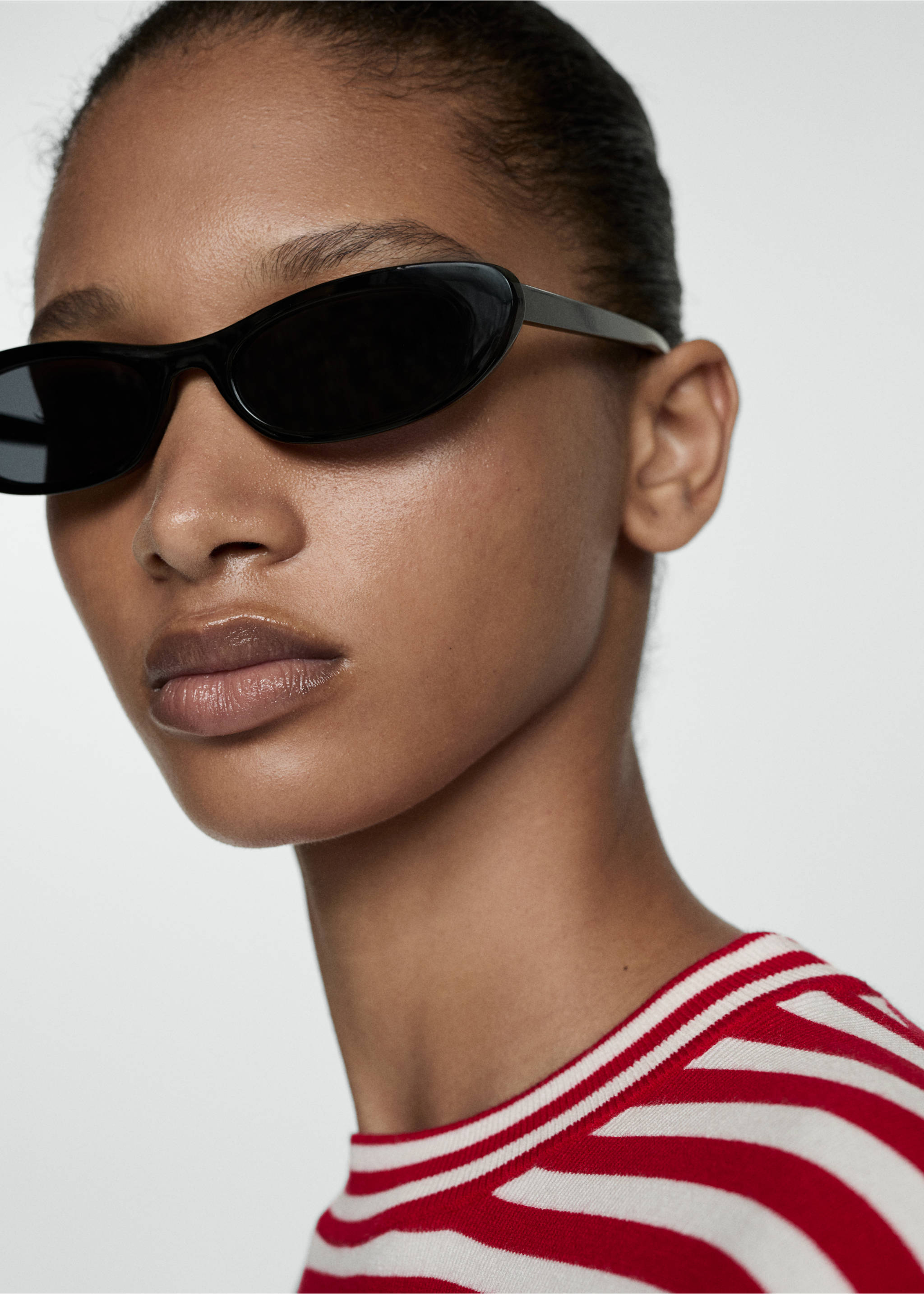 T-shirt crop à rayures - Détail de l'article 1, Rouge. Ref: 77004018-00.