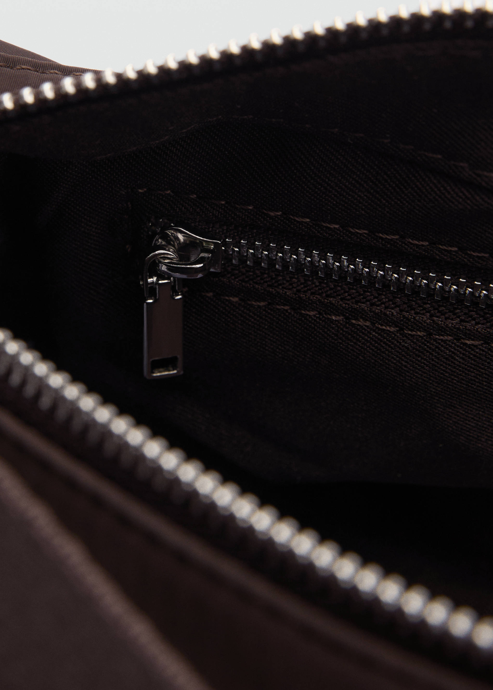 Nylon-Tasche mit Cargotaschen - Detail des Artikels 2